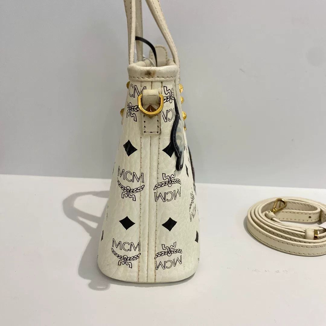 MCM Pre-loved Bag Very good condition Size ONE SIZE - 5 Thumbnail
