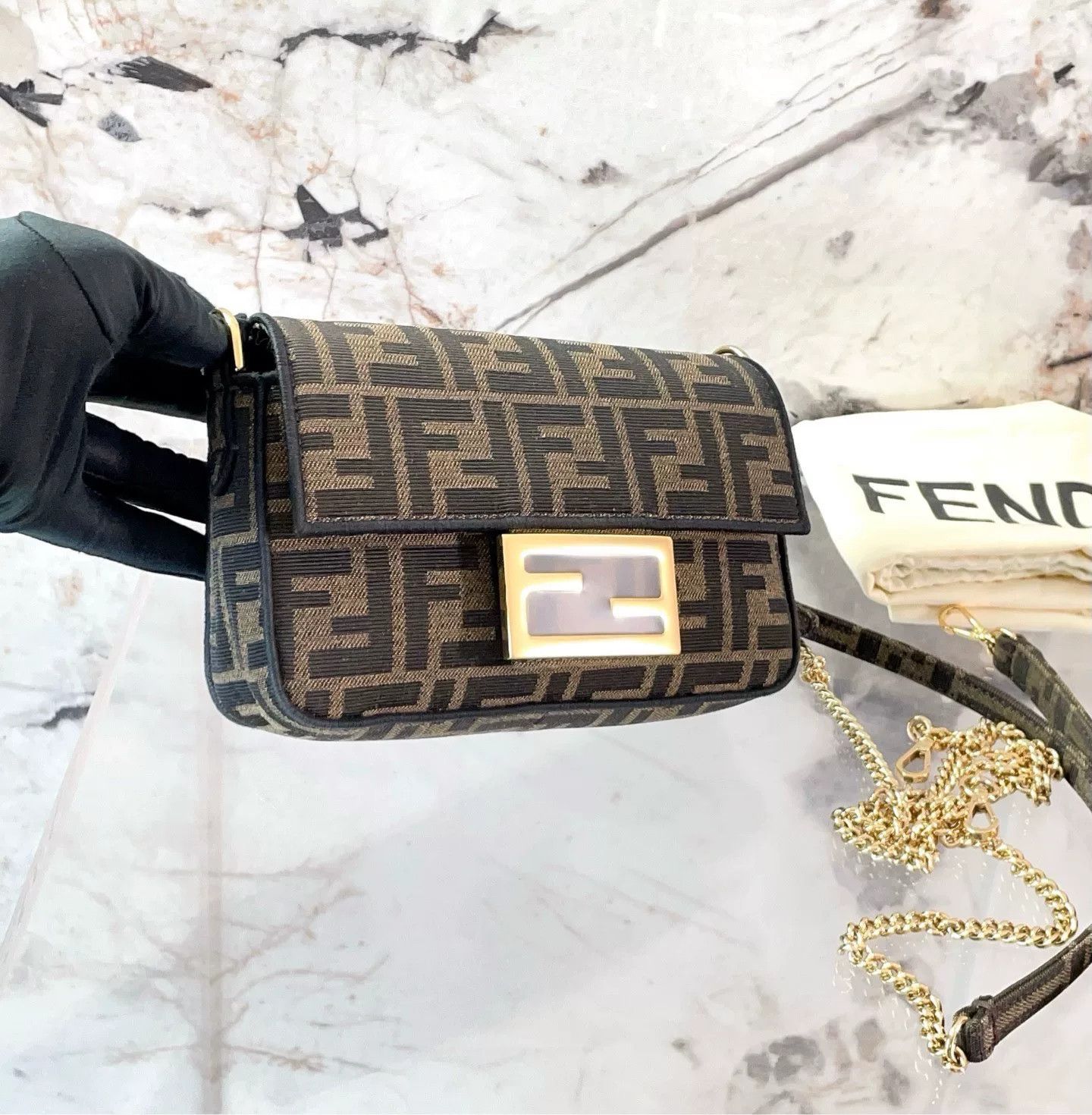 Fendi Pre-loved Bag Very good condition Size ONE SIZE - 6 Thumbnail