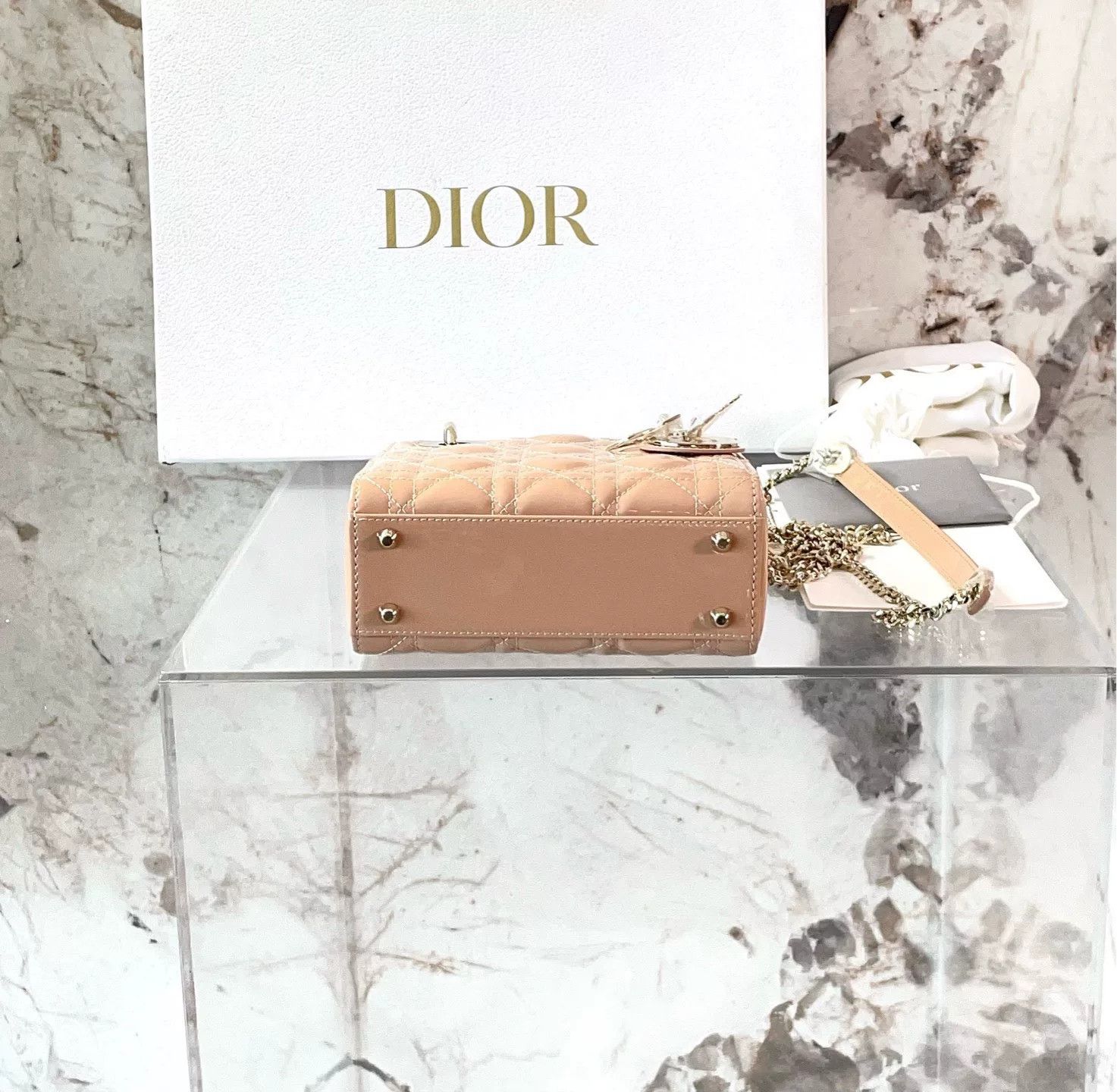 Dior Pre-loved Bag Very good condition Size ONE SIZE - 4 Thumbnail