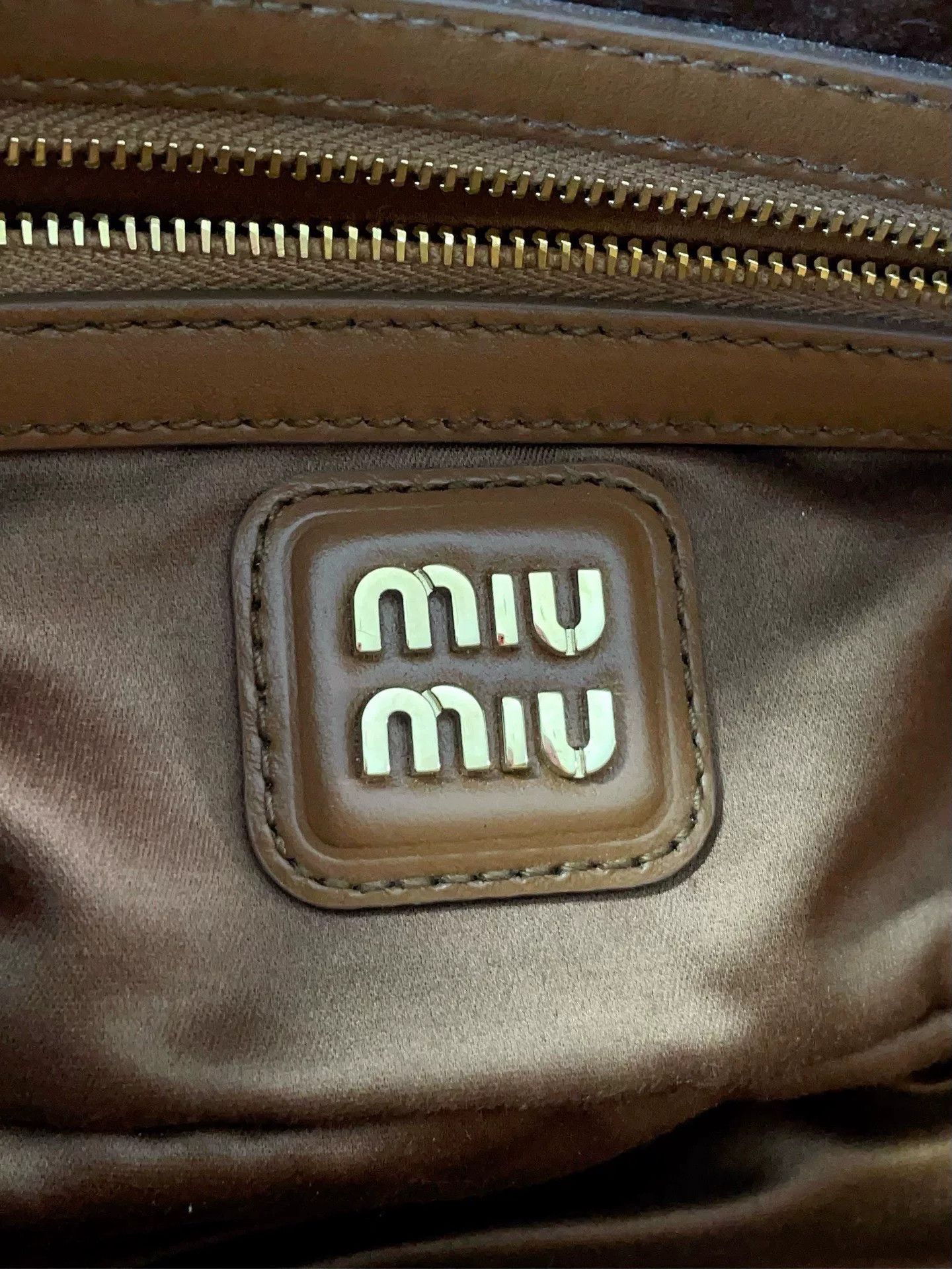 Miu Miu Pre-loved Bag Very good condition Size ONE SIZE - 8 Thumbnail