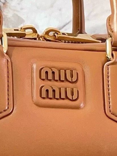 Miu Miu Pre-loved Bag Very good condition Size ONE SIZE - 7 Thumbnail