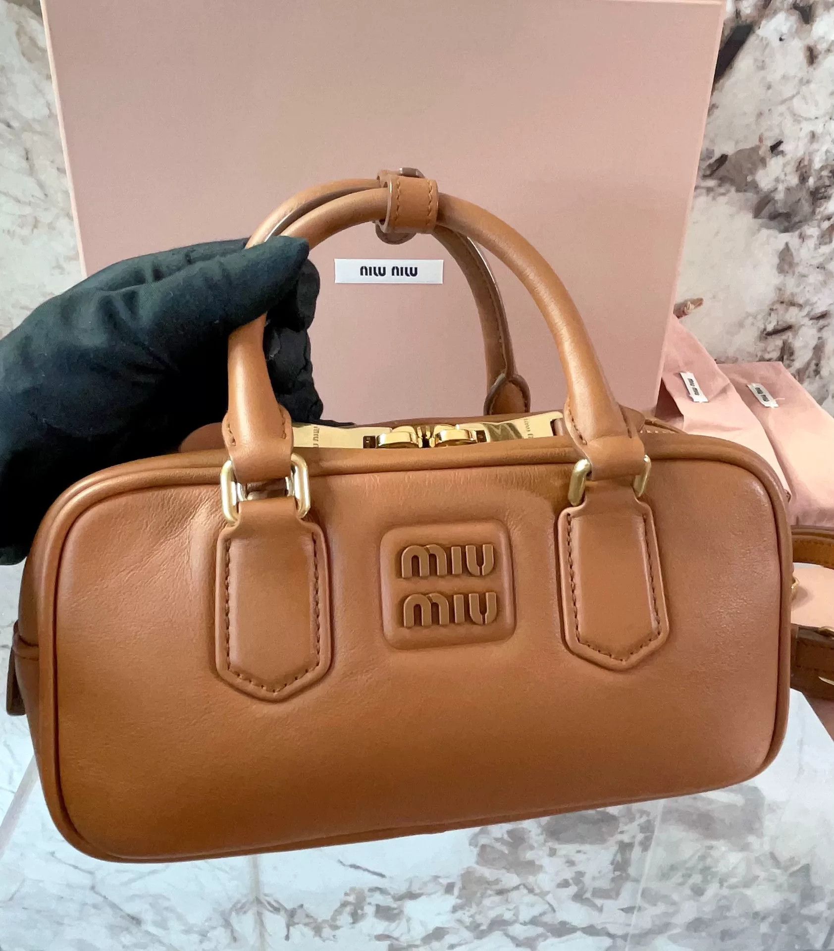 Miu Miu Pre-loved Bag Very good condition Size ONE SIZE - 6 Thumbnail