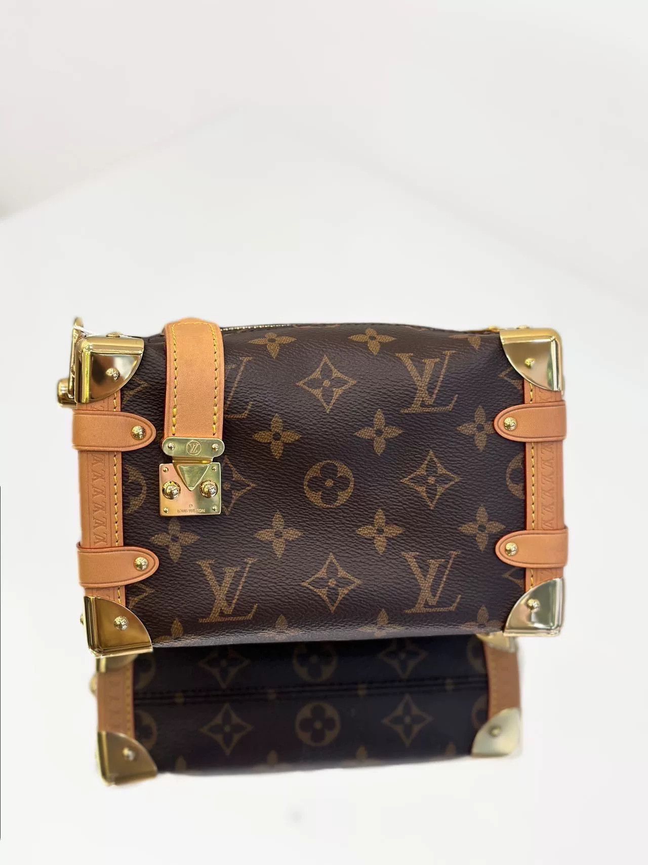 Louis Vuitton Pre-loved Bag Very good condition Size ONE SIZE - 4 Thumbnail