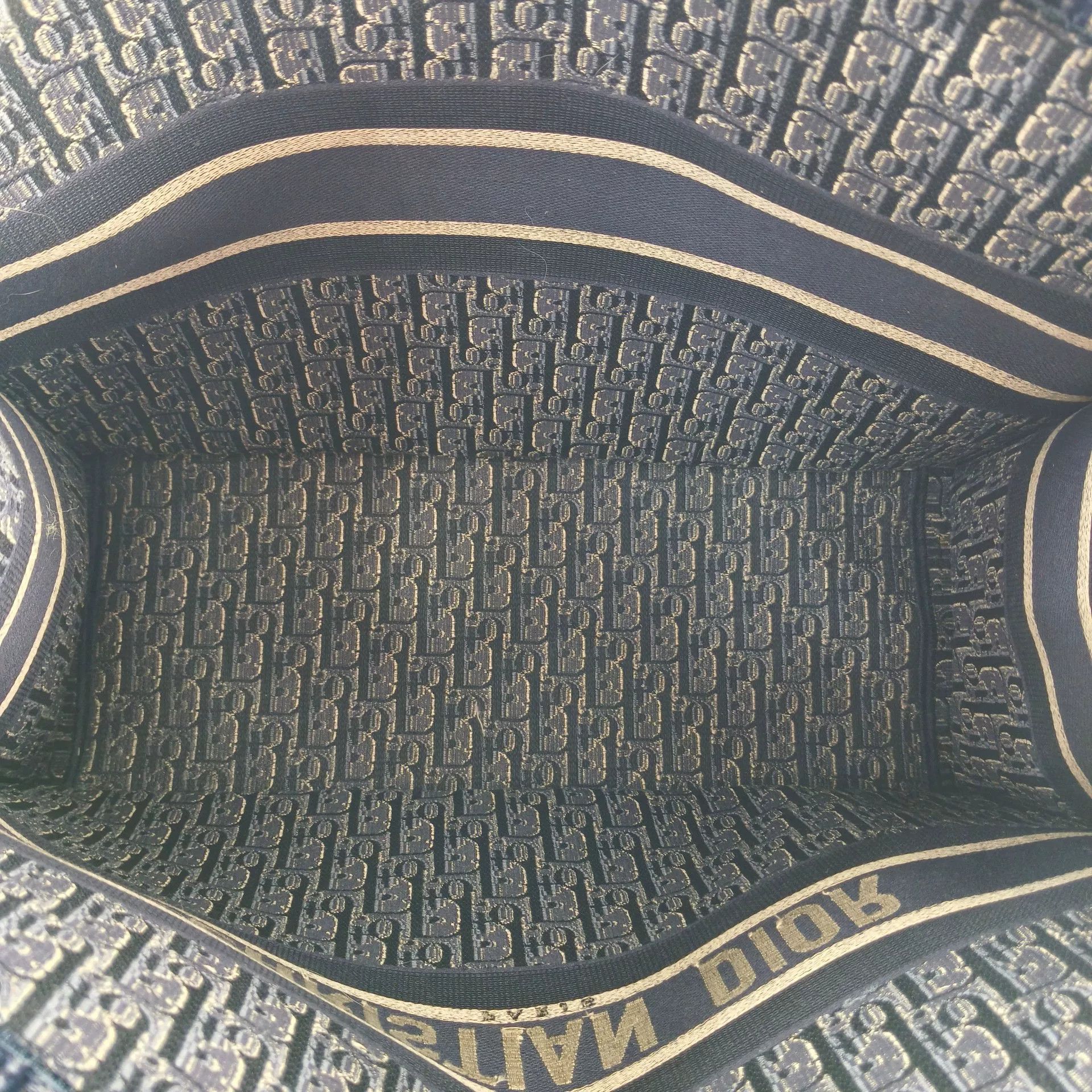 Dior Pre-loved Bag Very good condition Size ONE SIZE - 8 Thumbnail