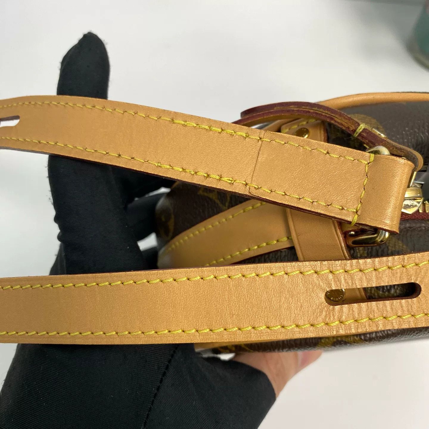 Louis Vuitton Pre-loved Bag Very good condition Size ONE SIZE - 8 Thumbnail