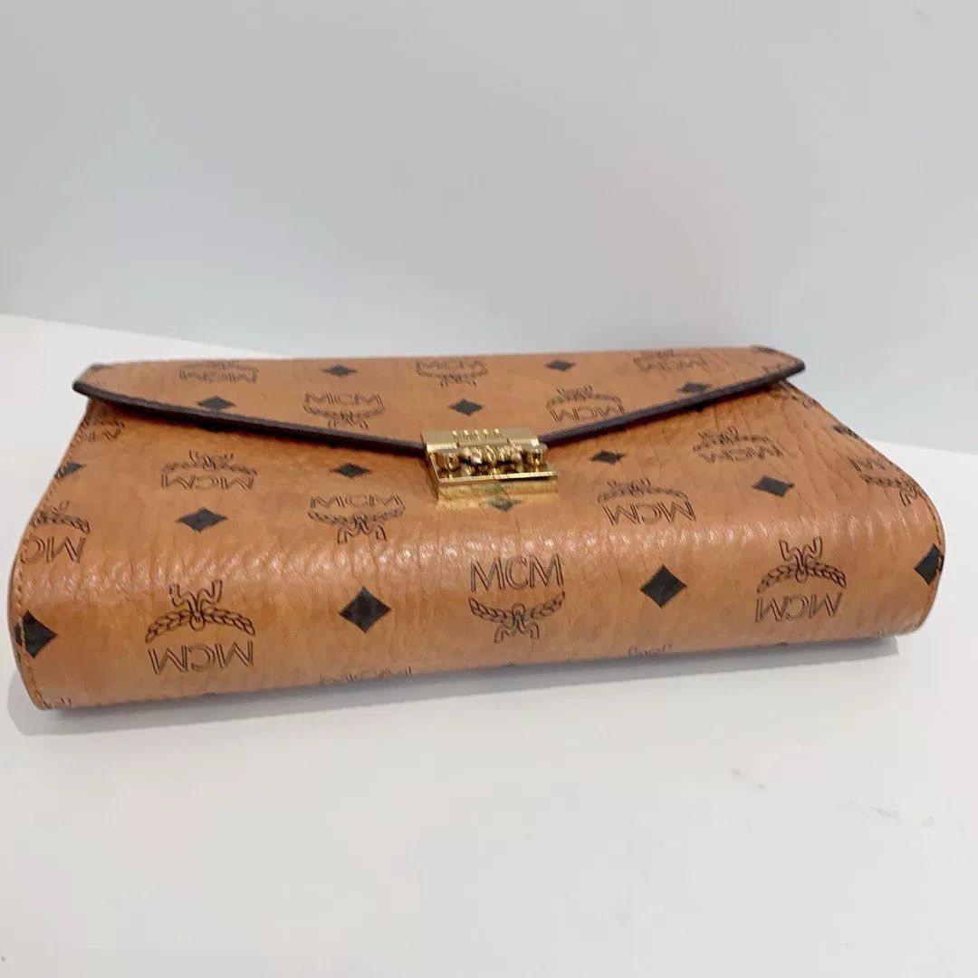 MCM Pre-loved Bag Very good condition Size ONE SIZE - 5 Thumbnail