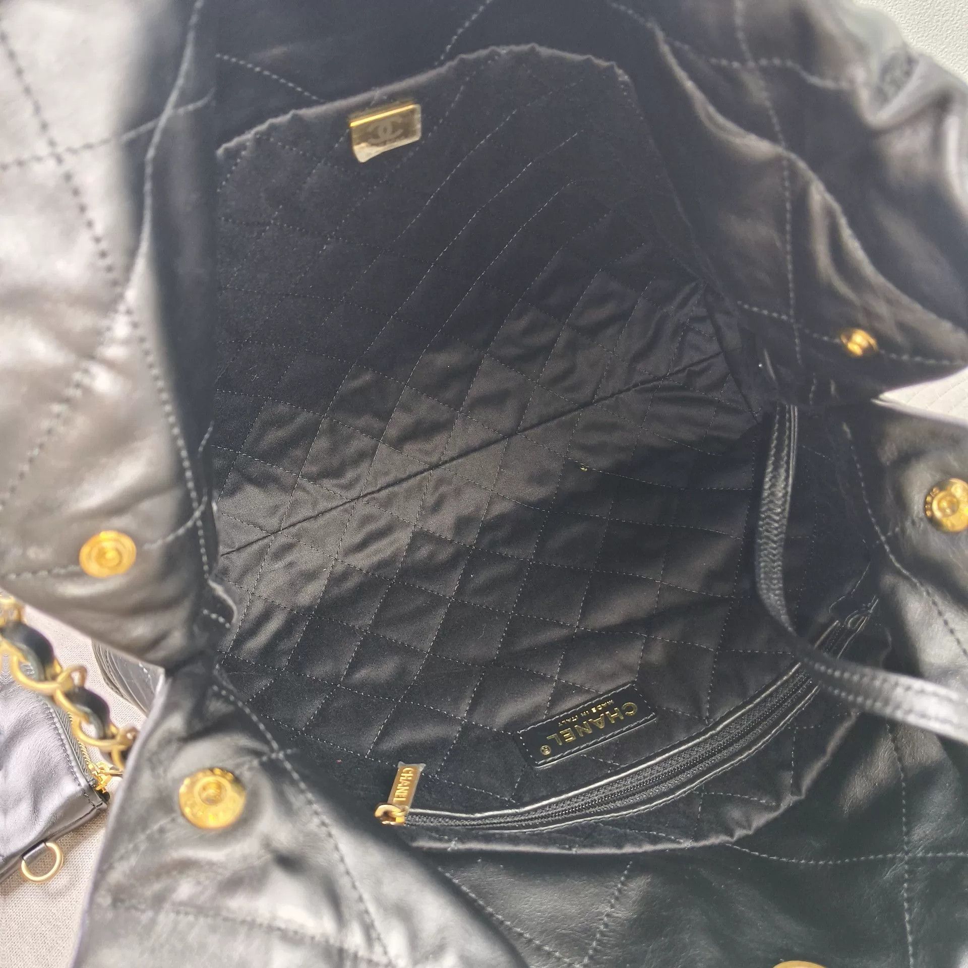 Chanel Pre-loved Bag Very good condition Size ONE SIZE - 4 Thumbnail