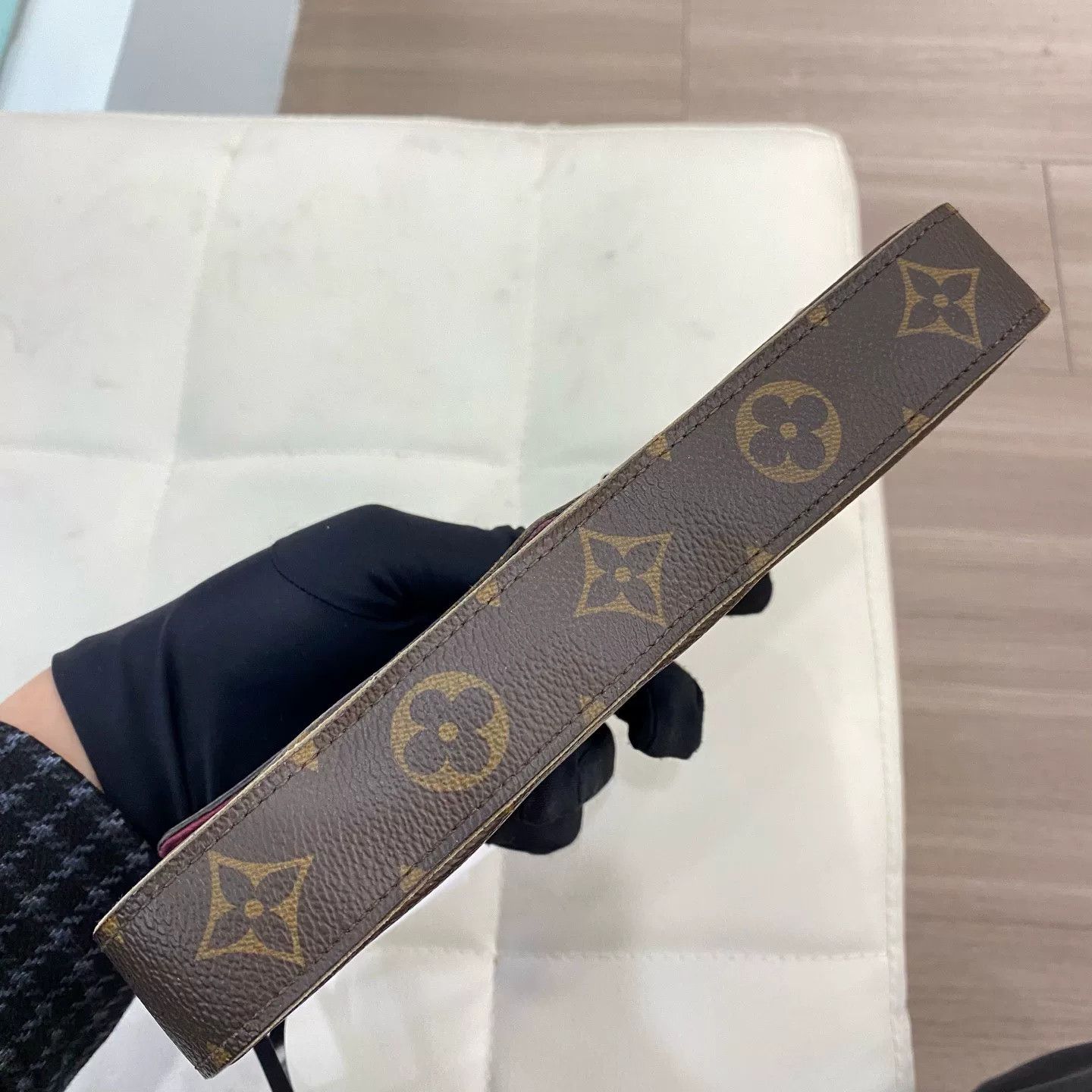 Louis Vuitton Pre-loved Bag Very good condition Size ONE SIZE - 4 Thumbnail