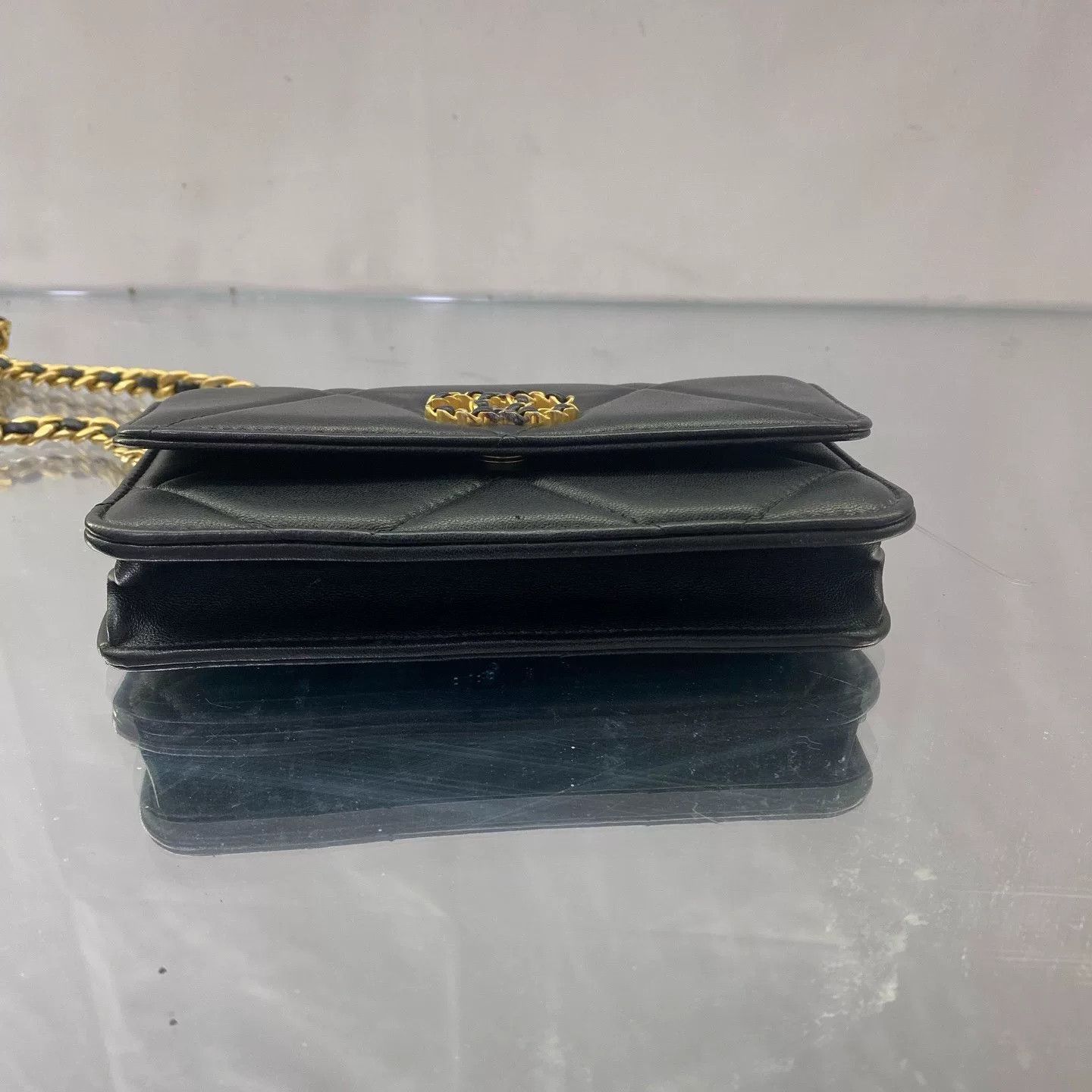 Chanel Pre-loved Bag Very good condition Size ONE SIZE - 6 Thumbnail