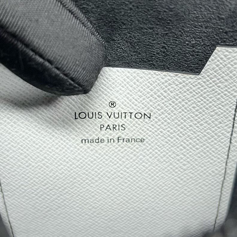 Louis Vuitton Pre-loved Bag Very good condition Size ONE SIZE - 9 Thumbnail