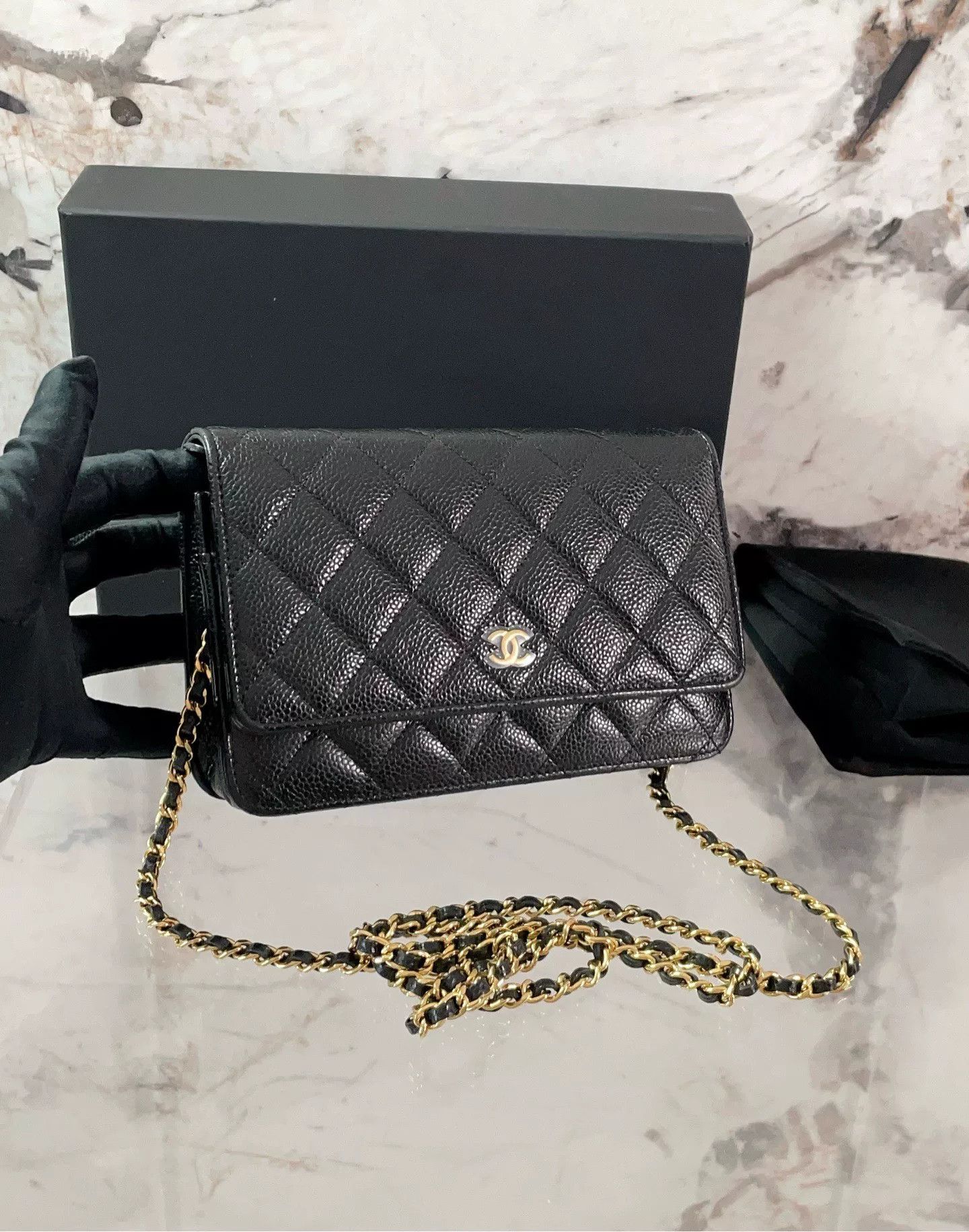 Chanel Pre-loved Bag Very good condition Size ONE SIZE - 5 Thumbnail