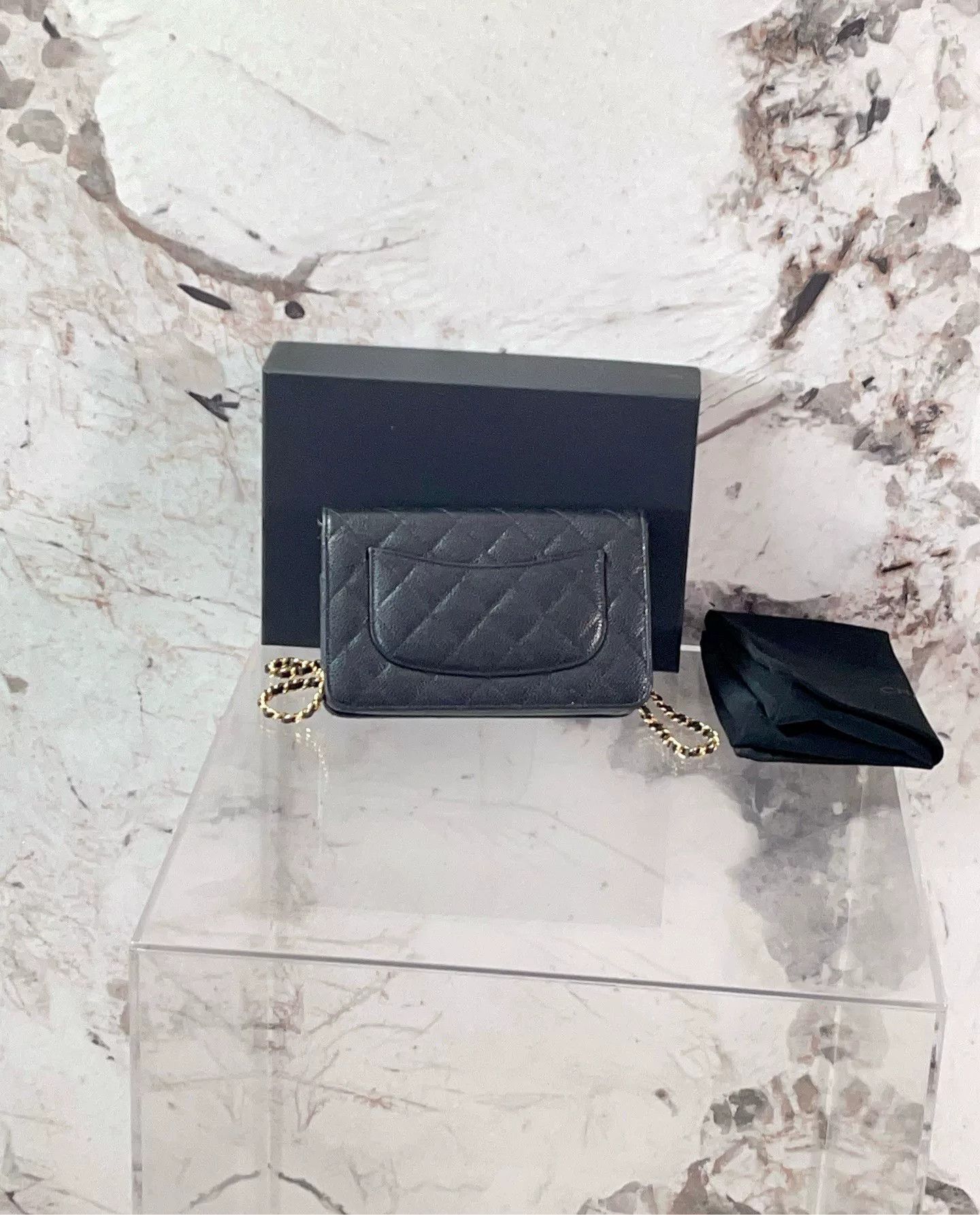 Chanel Pre-loved Bag Very good condition Size ONE SIZE - 2 Thumbnail