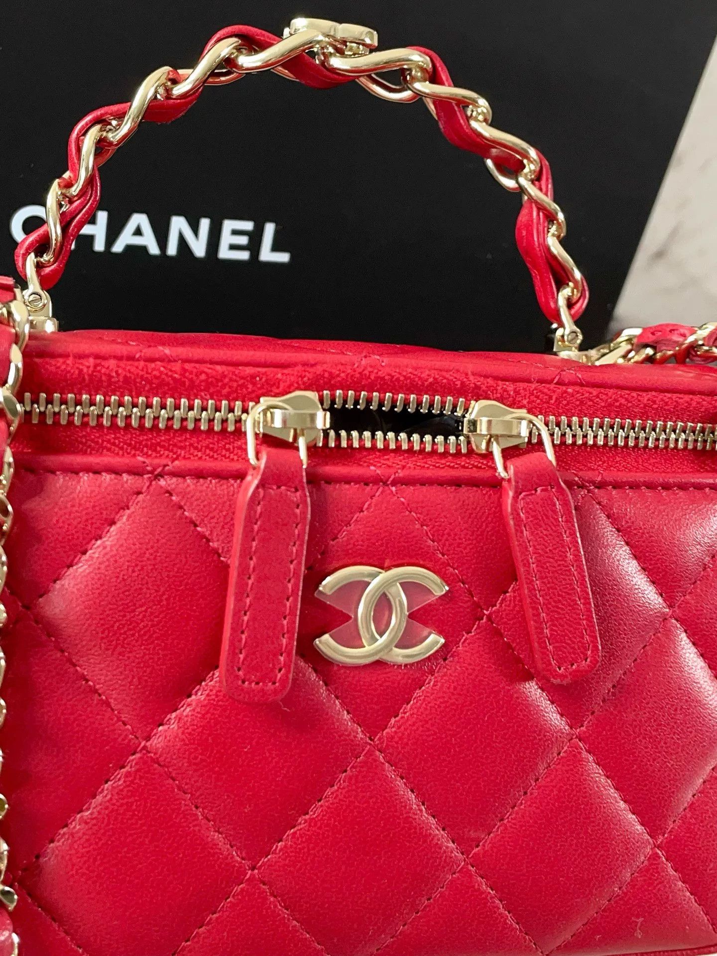 Chanel Pre-loved Bag Very good condition Size ONE SIZE - 6 Thumbnail