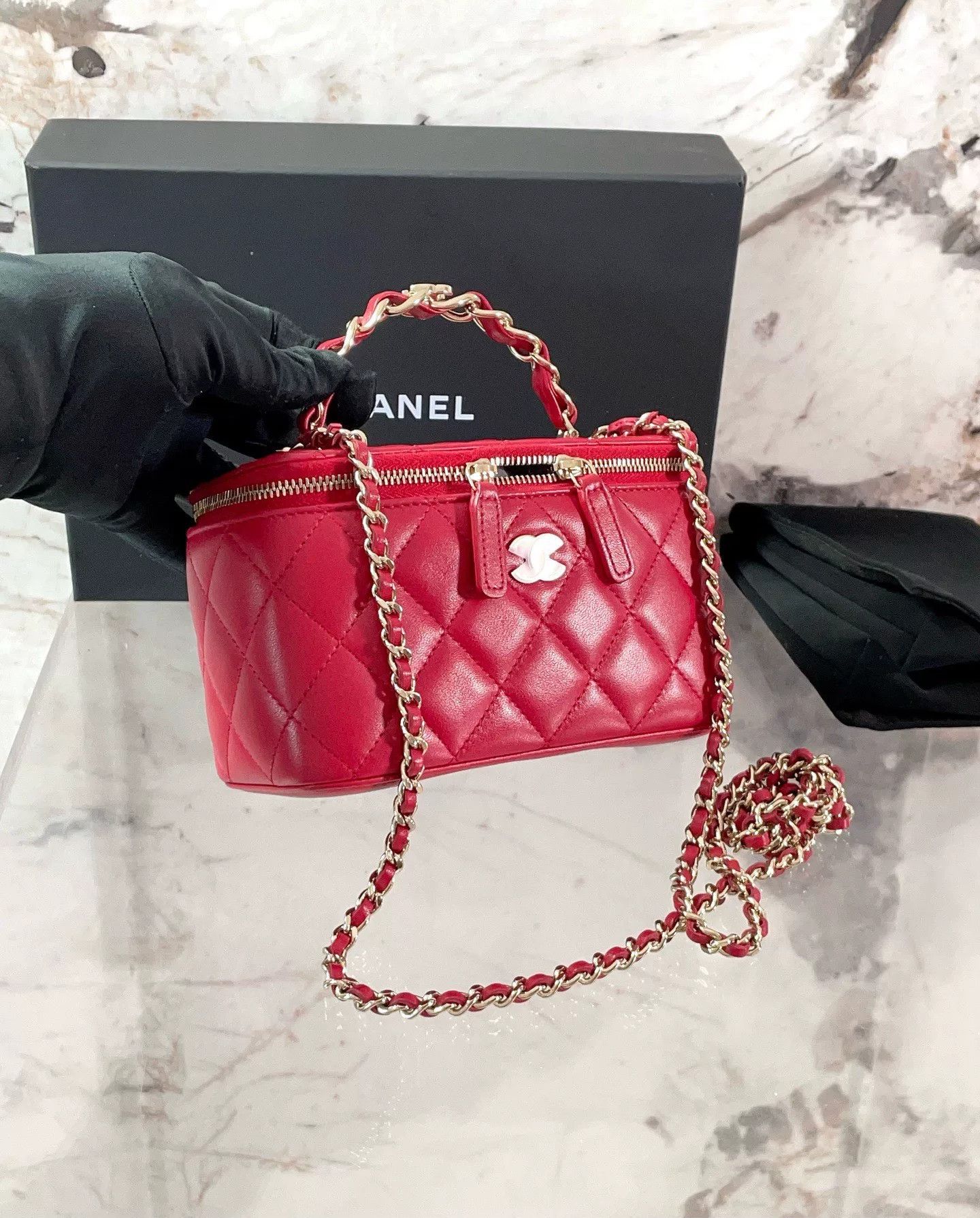 Chanel Pre-loved Bag Very good condition Size ONE SIZE - 5 Thumbnail