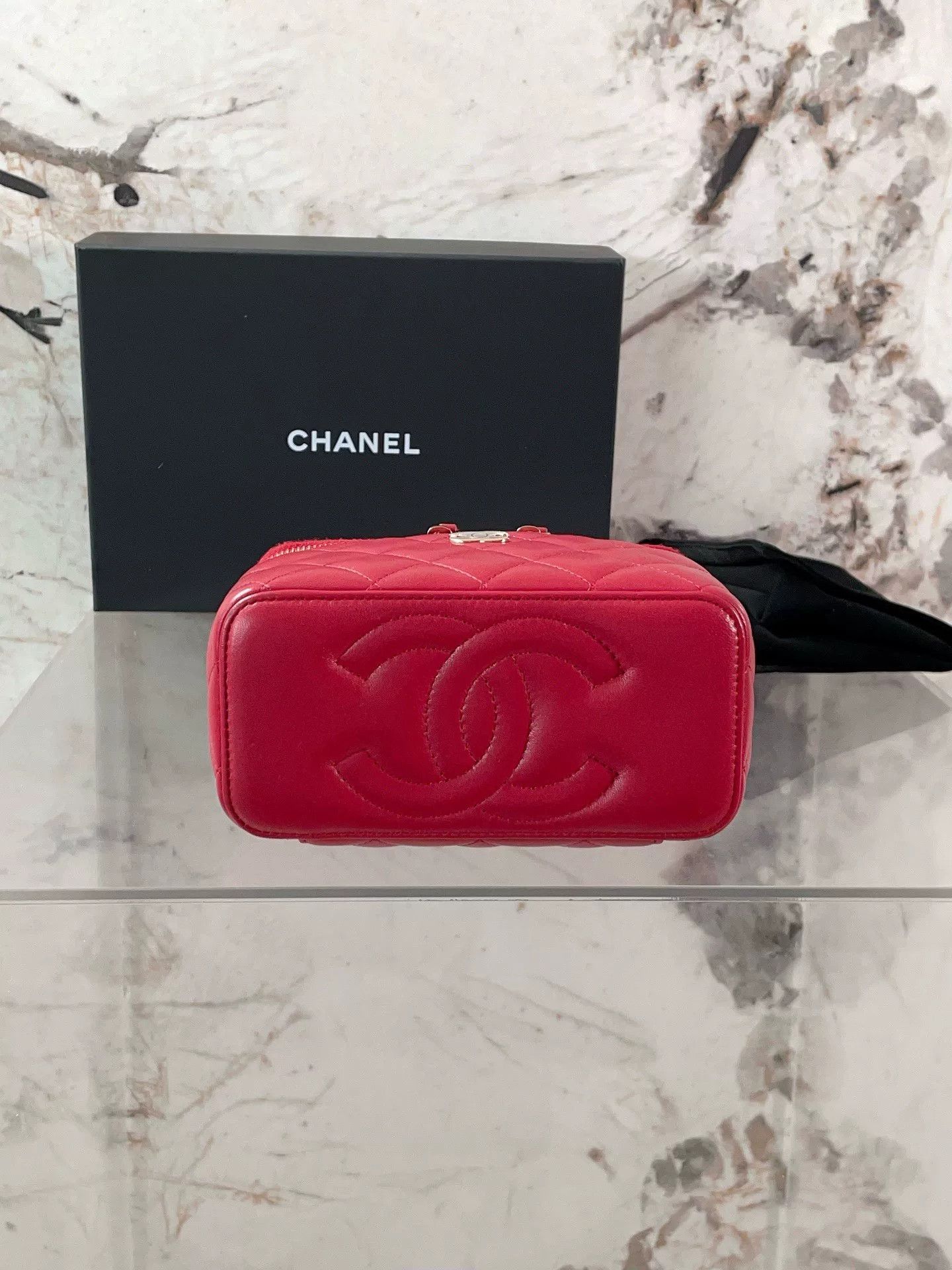 Chanel Pre-loved Bag Very good condition Size ONE SIZE - 4 Thumbnail