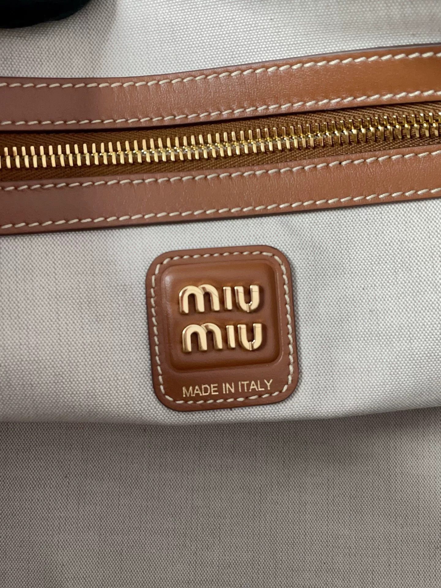 Miu Miu Pre-loved Bag Very good condition Size ONE SIZE - 8 Thumbnail