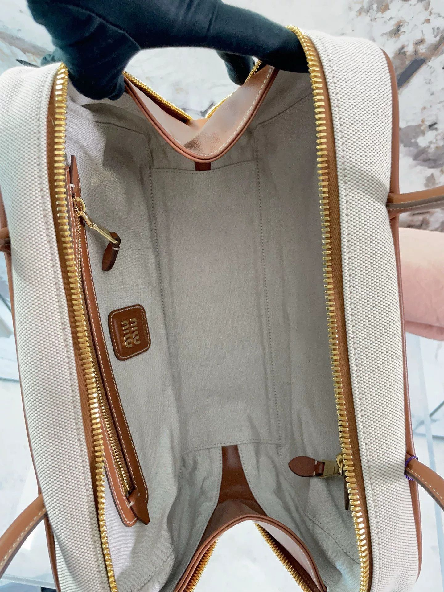 Miu Miu Pre-loved Bag Very good condition Size ONE SIZE - 9 Thumbnail