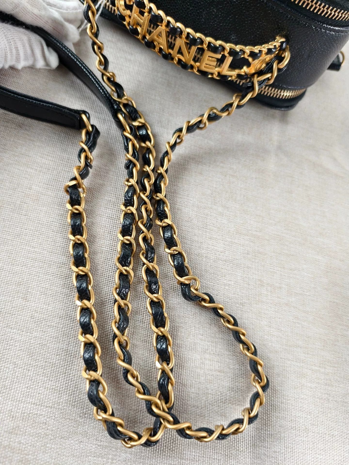 Chanel Pre-loved Bag Very good condition Size ONE SIZE - 5 Thumbnail