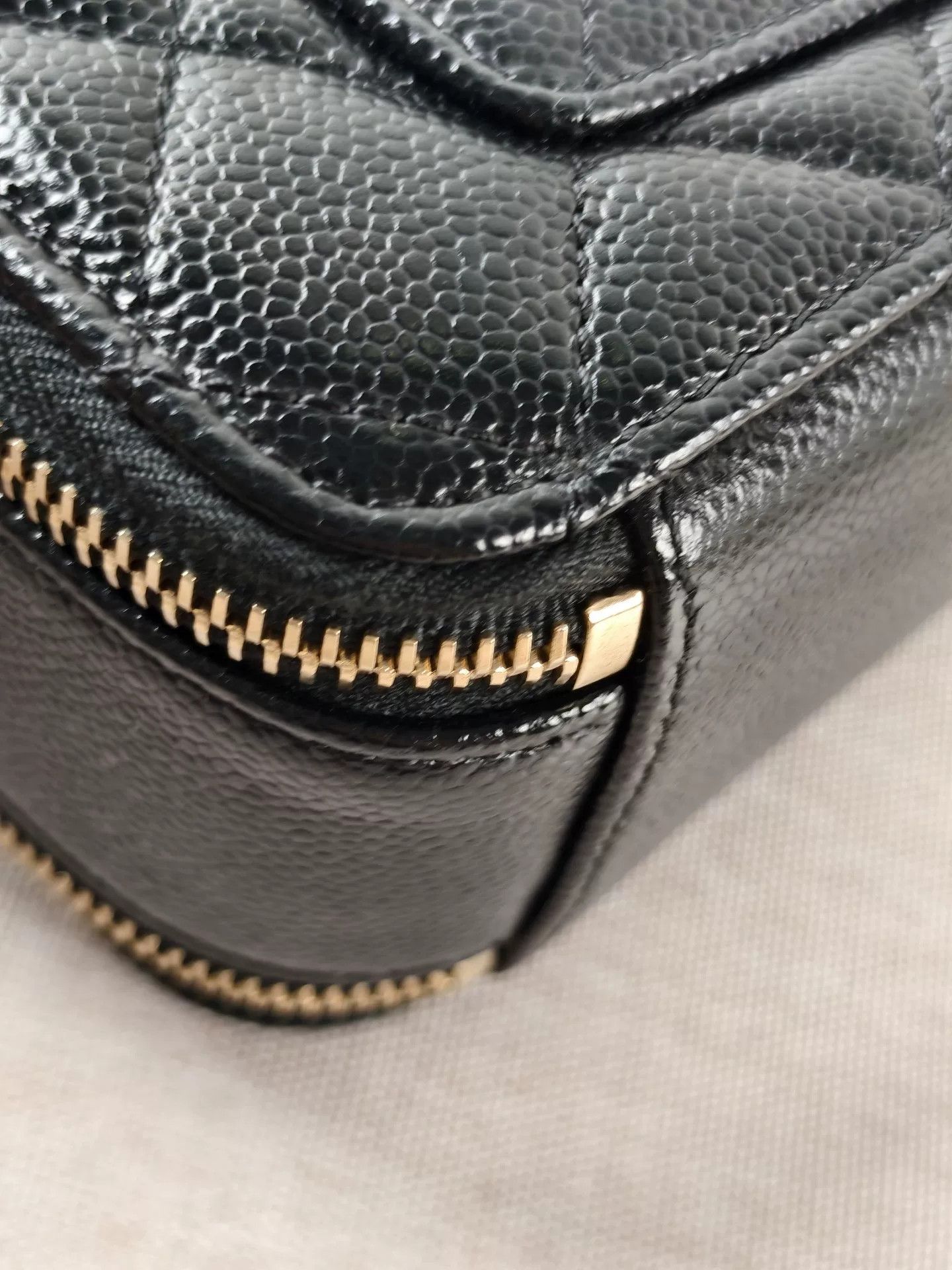 Chanel Pre-loved Bag Very good condition Size ONE SIZE - 9 Thumbnail