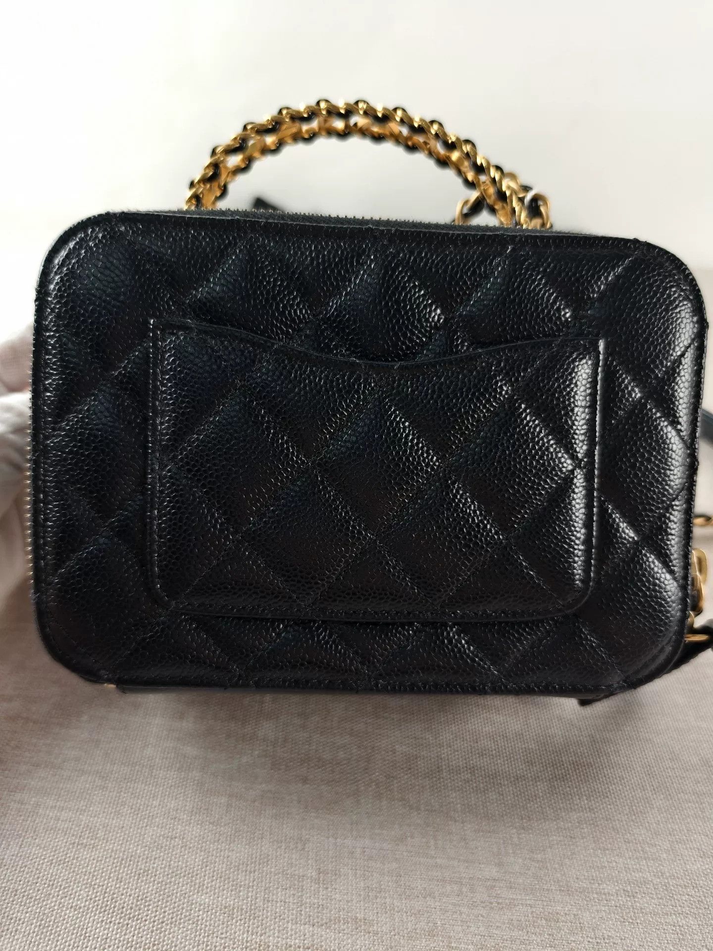 Chanel Pre-loved Bag Very good condition Size ONE SIZE - 2 Thumbnail