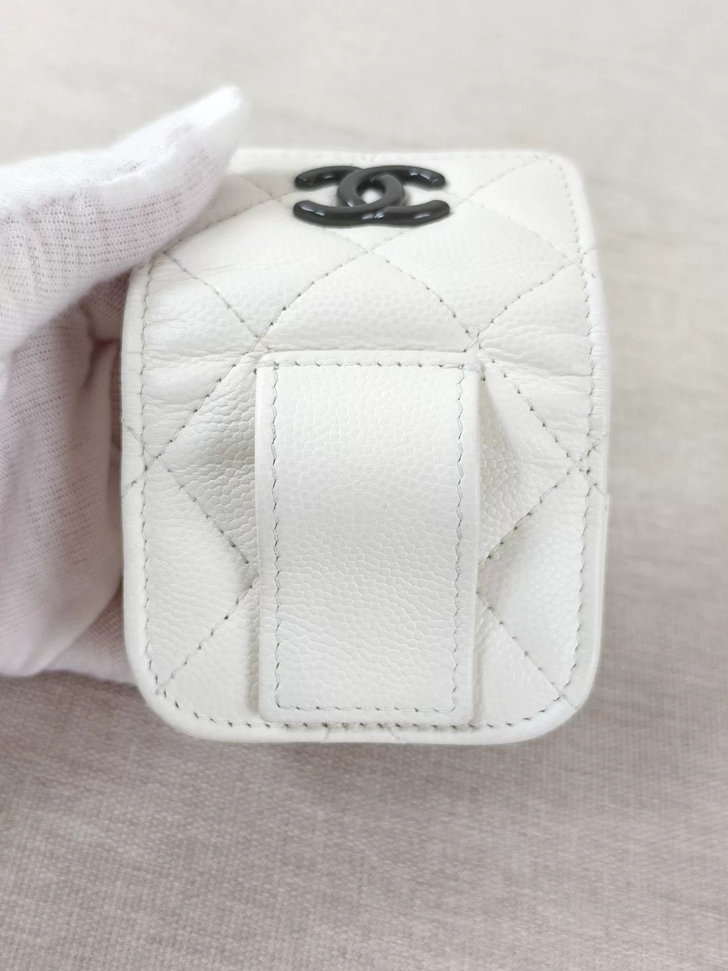 Chanel Pre-loved Bag Very good condition Size ONE SIZE - 7 Thumbnail