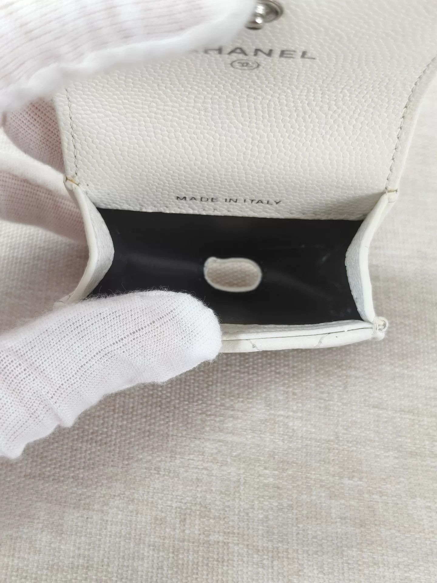 Chanel Pre-loved Bag Very good condition Size ONE SIZE - 3 Thumbnail