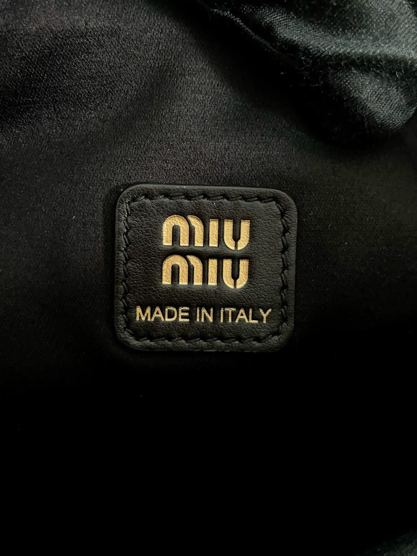 Miu Miu Pre-loved Bag Very good condition Size ONE SIZE - 8 Thumbnail