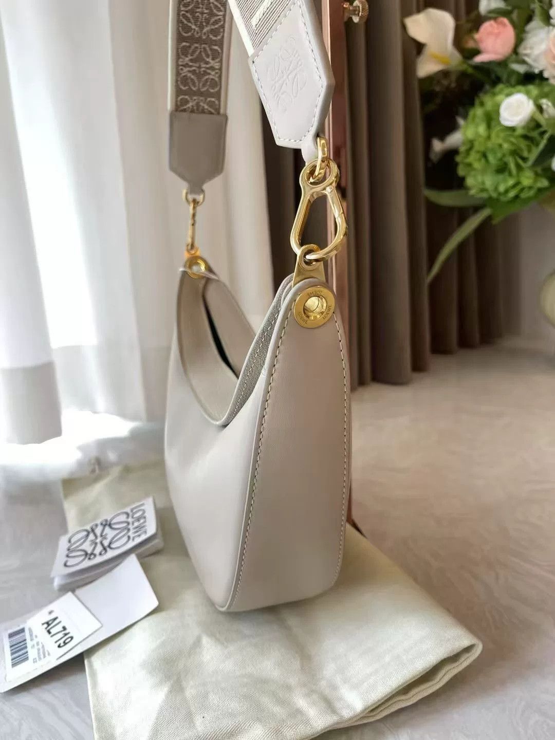 Loewe Pre-loved Bag Very good condition Size ONE SIZE - 6 Thumbnail