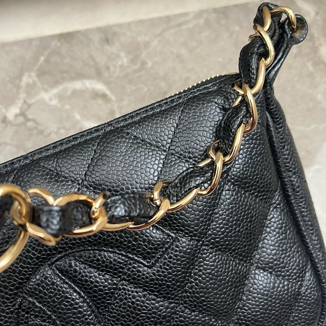 Chanel Pre-loved Bag Very good condition Size ONE SIZE - 4 Thumbnail