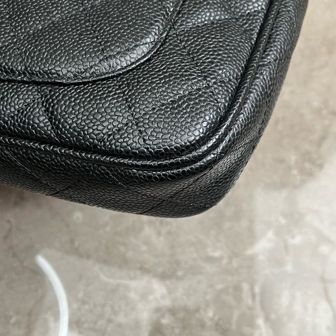 Chanel Pre-loved Bag Very good condition Size ONE SIZE - 8 Thumbnail