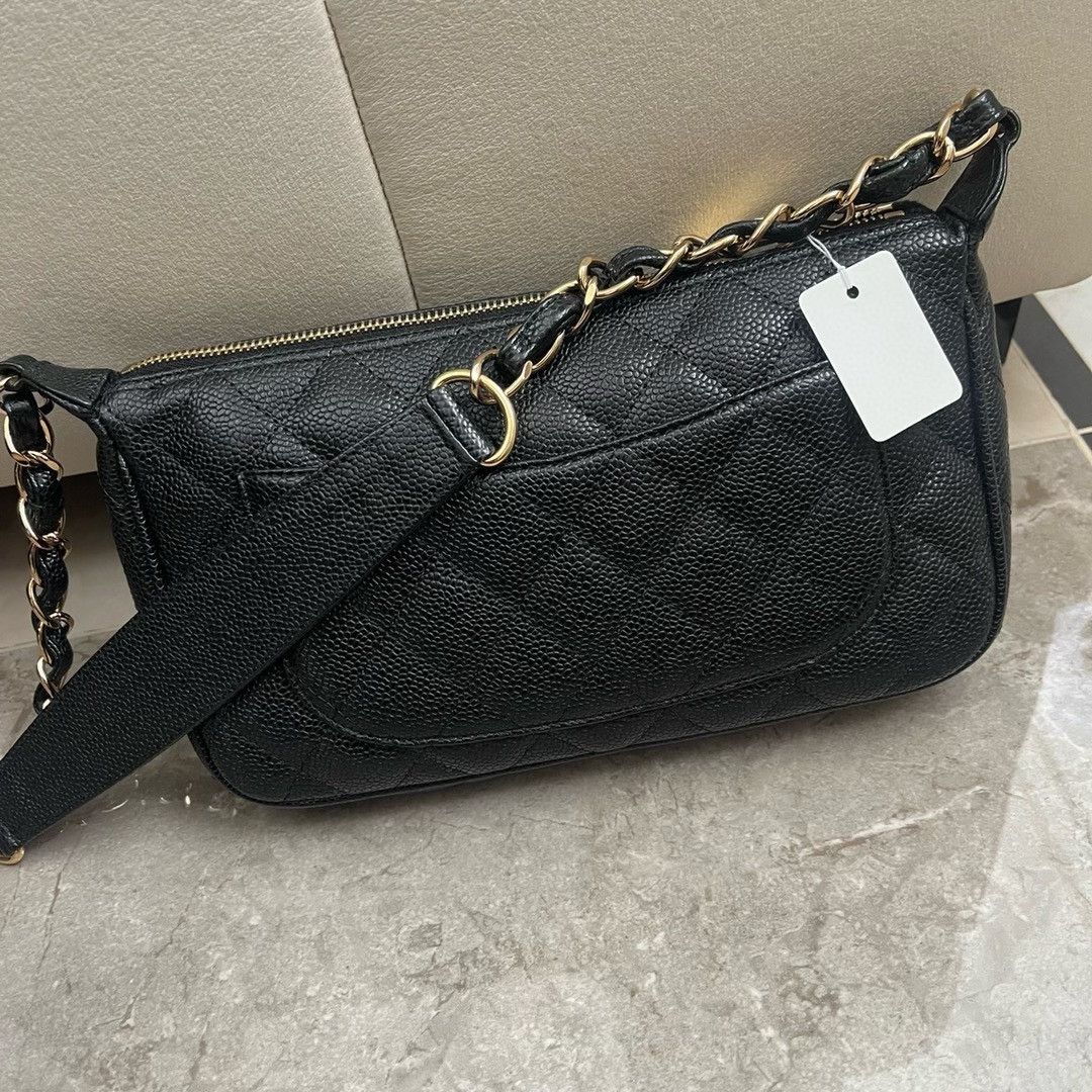 Chanel Pre-loved Bag Very good condition Size ONE SIZE - 2 Thumbnail