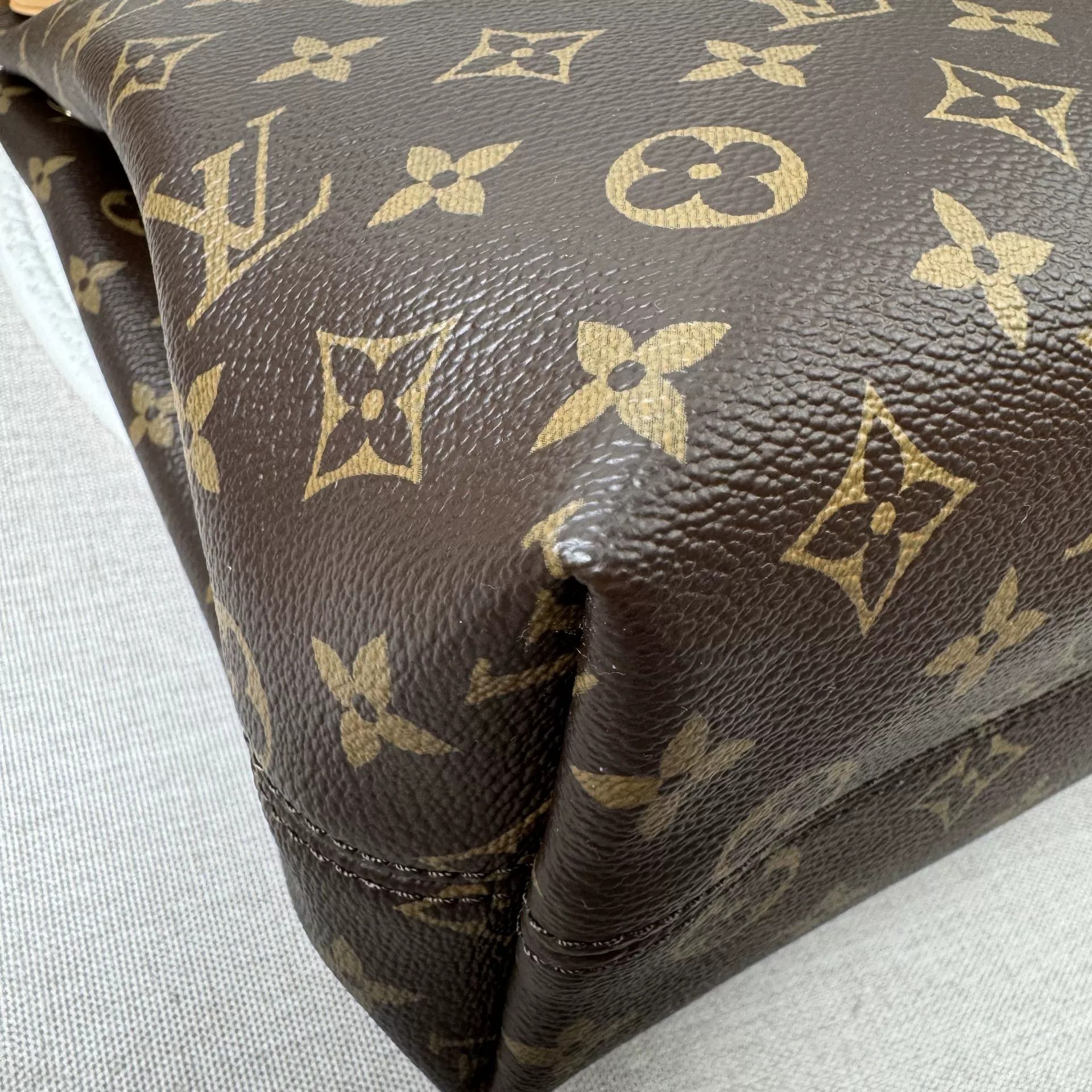 Louis Vuitton Pre-loved Bag Very good condition Size ONE SIZE - 8 Thumbnail