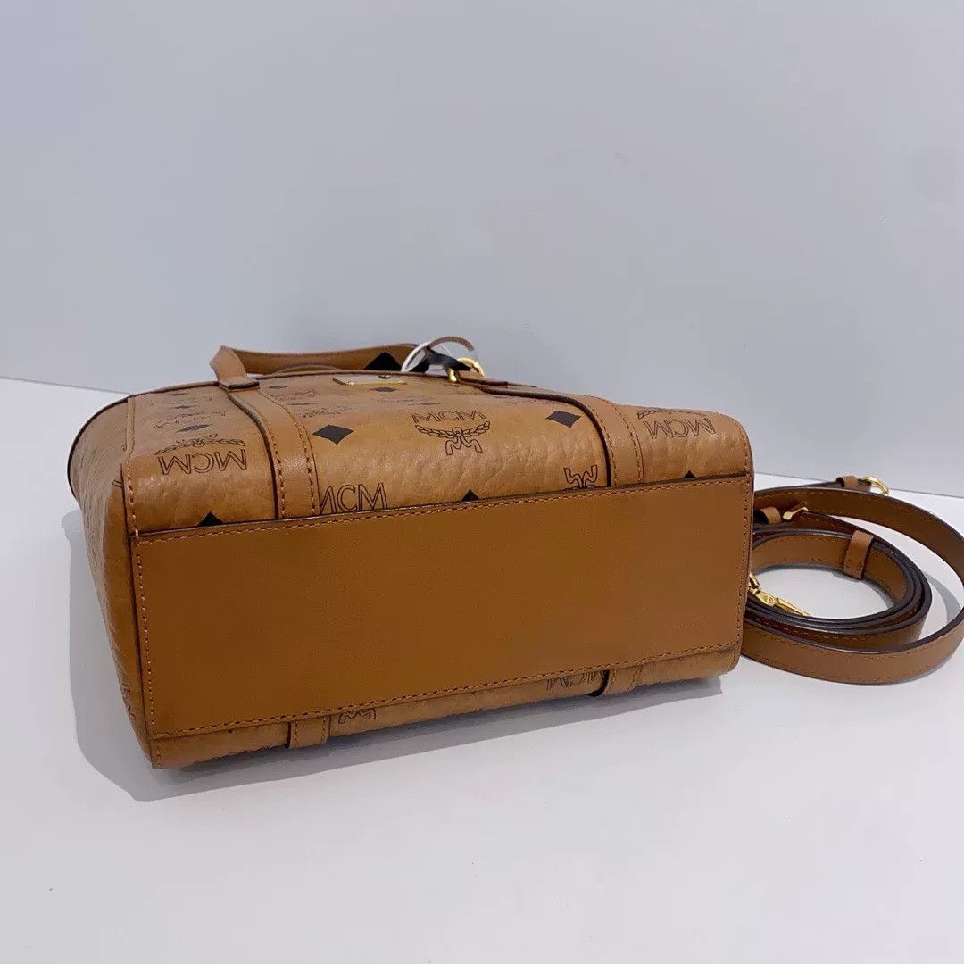 MCM Pre-loved Bag Very good condition Size ONE SIZE - 4 Thumbnail