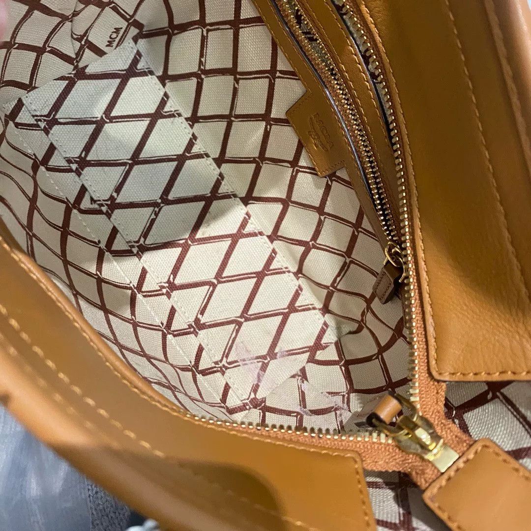 MCM Pre-loved Bag Very good condition Size ONE SIZE - 6 Thumbnail