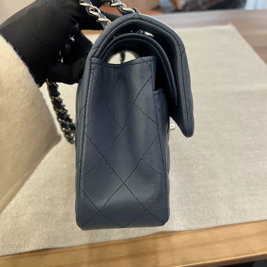 Chanel Pre-loved Bag Very good condition Size ONE SIZE - 2 Thumbnail