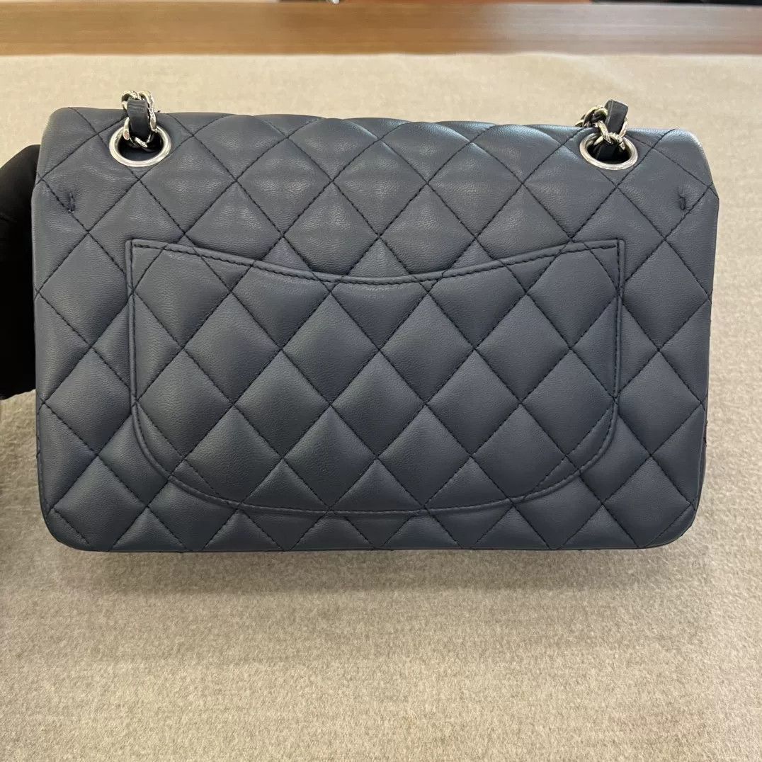 Chanel Pre-loved Bag Very good condition Size ONE SIZE - 5 Thumbnail