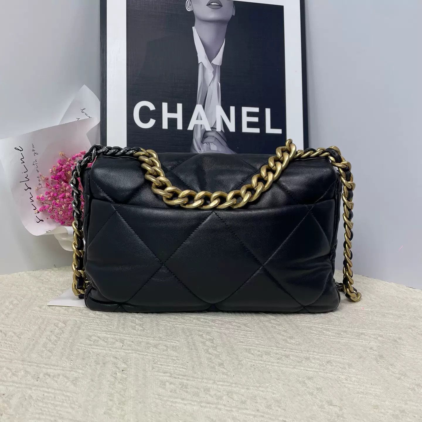 Chanel Pre-loved Bag Very good condition Size ONE SIZE - 2 Thumbnail