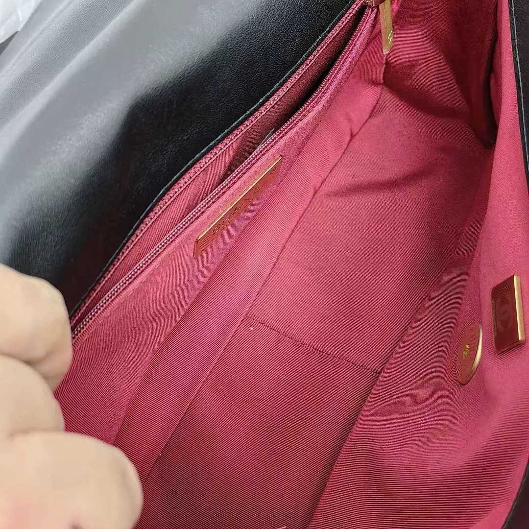 Chanel Pre-loved Bag Very good condition Size ONE SIZE - 7 Thumbnail