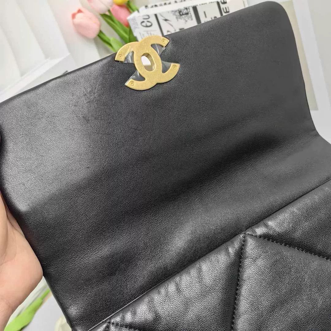 Chanel Pre-loved Bag Very good condition Size ONE SIZE - 6 Thumbnail