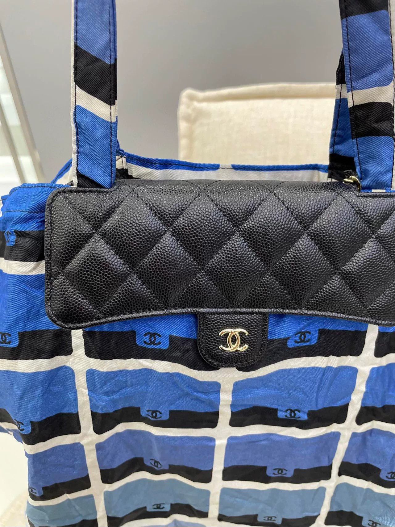 Chanel Pre-loved Bag Very good condition Size ONE SIZE - 8 Thumbnail