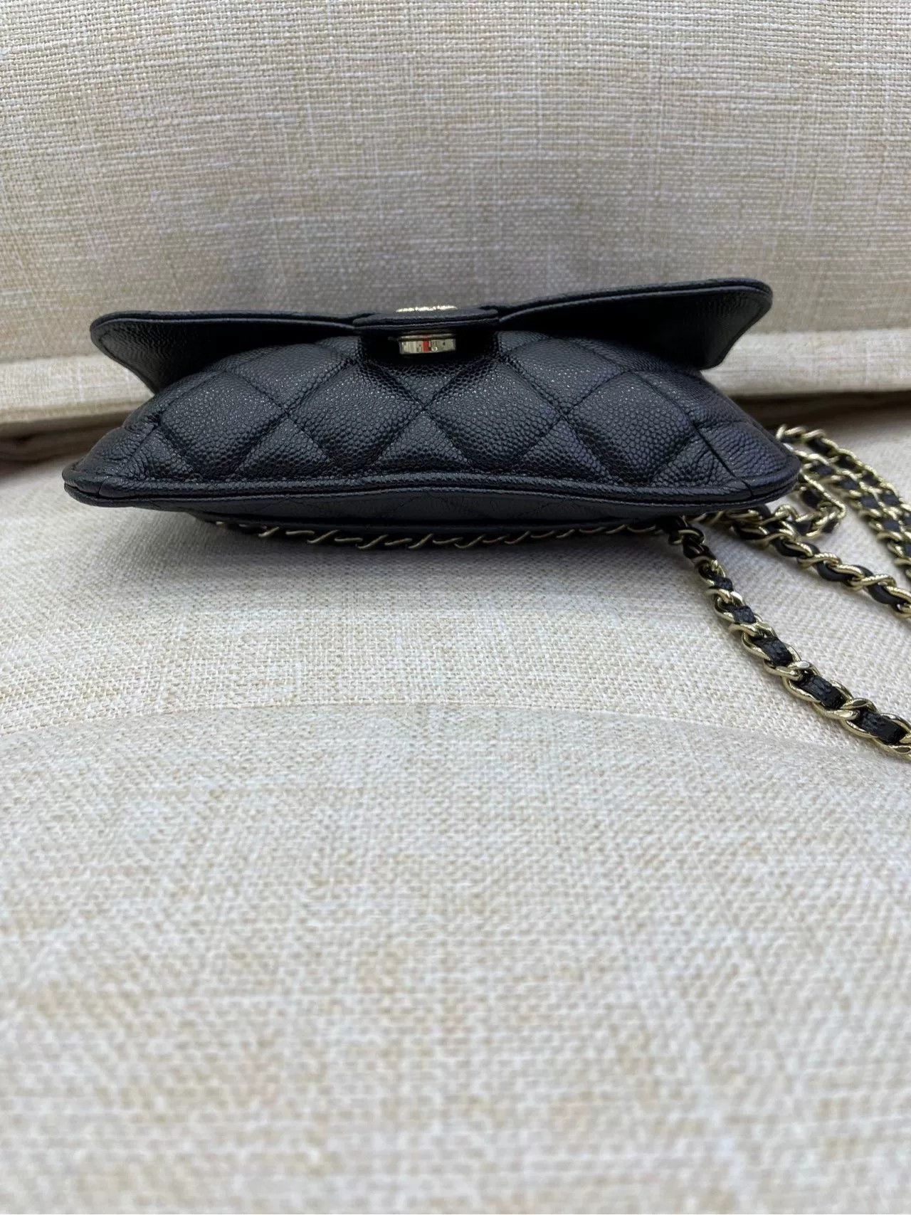Chanel Pre-loved Bag Very good condition Size ONE SIZE - 5 Thumbnail