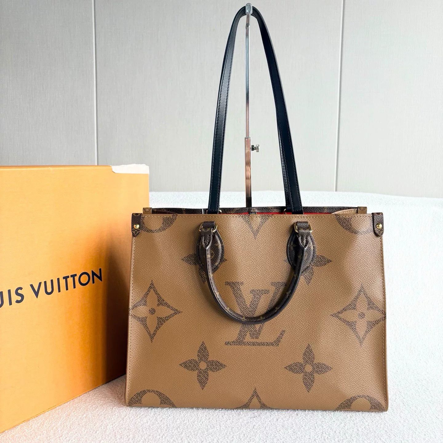 Louis Vuitton Pre-loved Bag Very good condition Size ONE SIZE - 3 Thumbnail