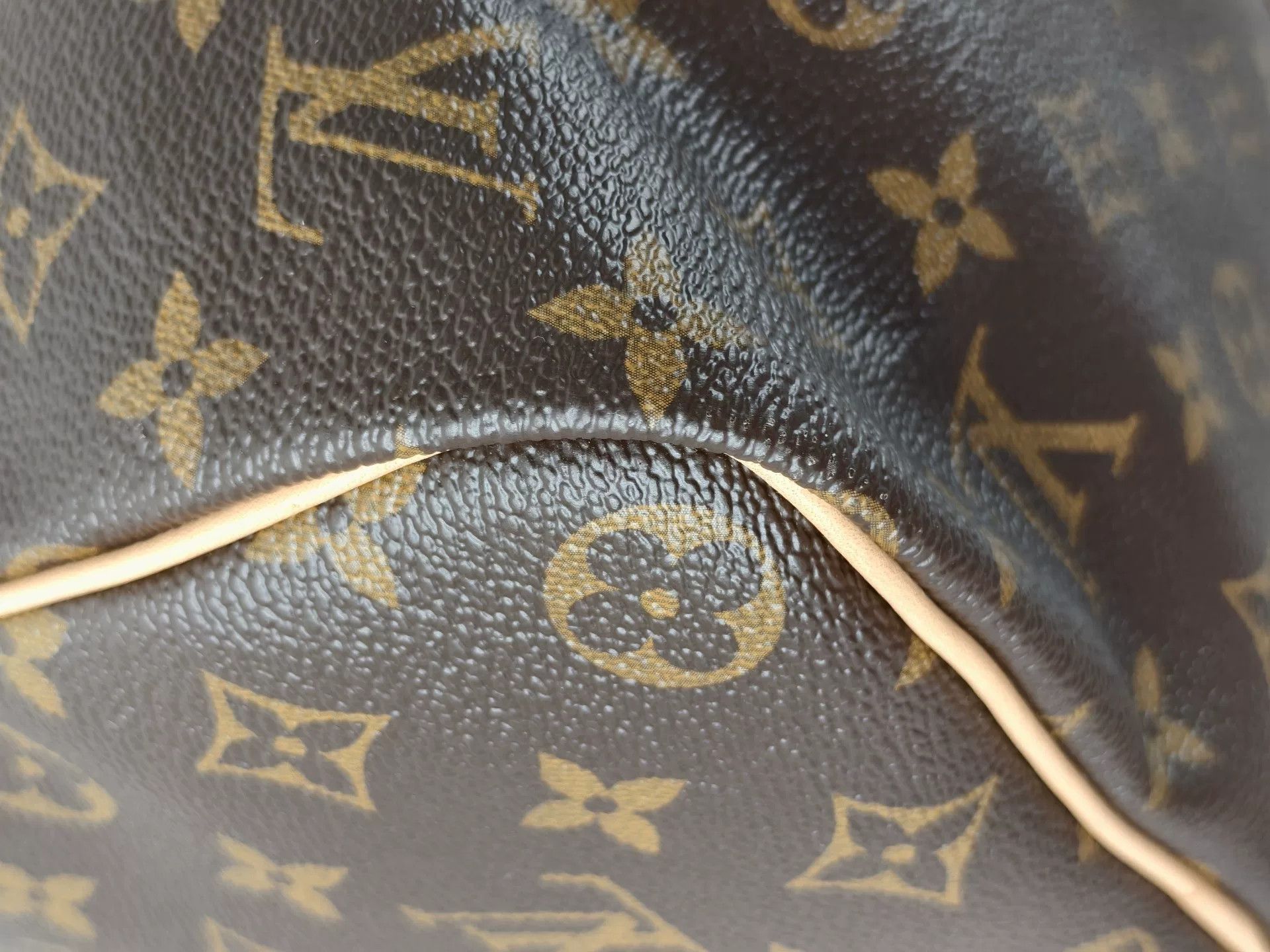 Louis Vuitton Pre-loved Bag Very good condition Size ONE SIZE - 3 Thumbnail