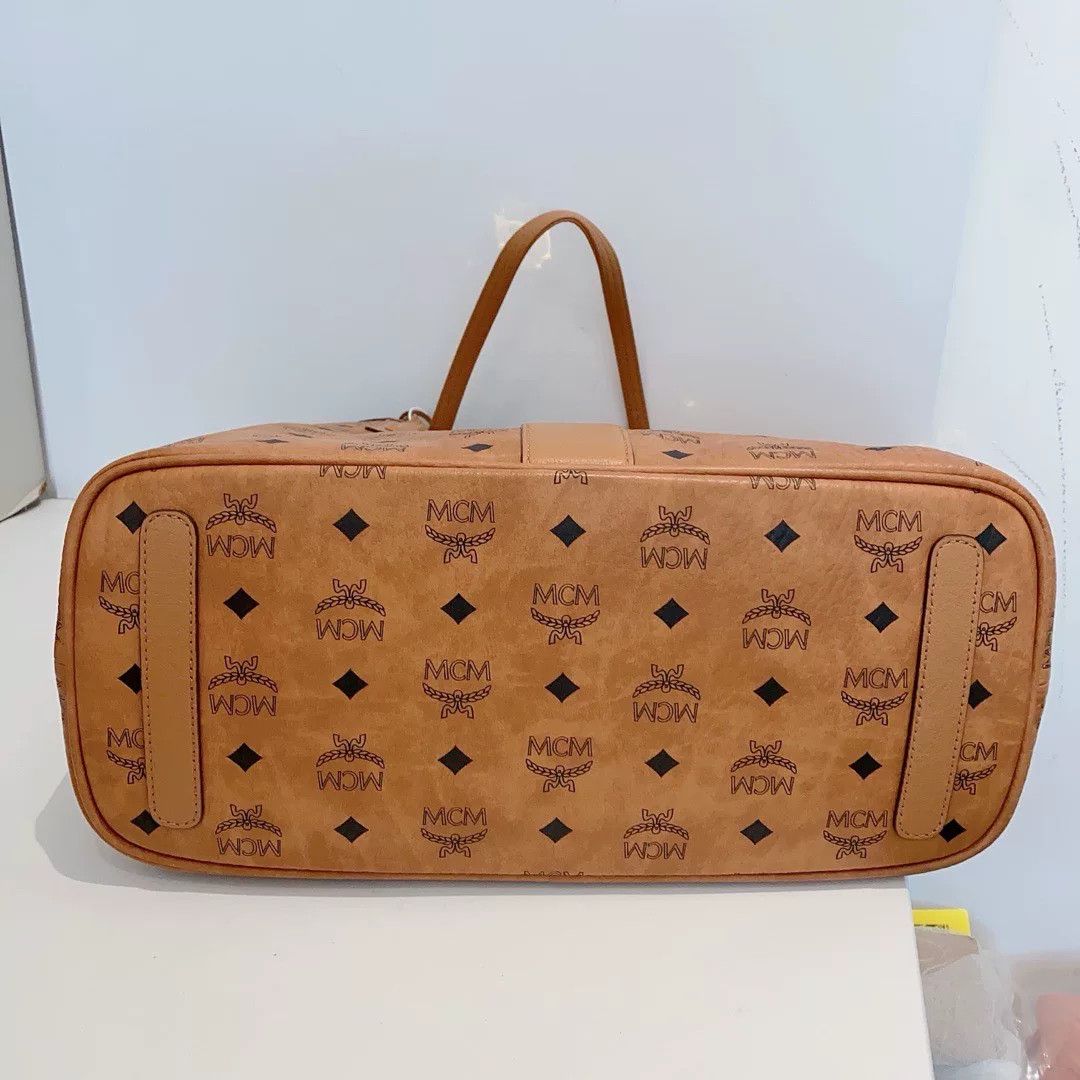 MCM Pre-loved Bag Very good condition Size ONE SIZE - 6 Thumbnail