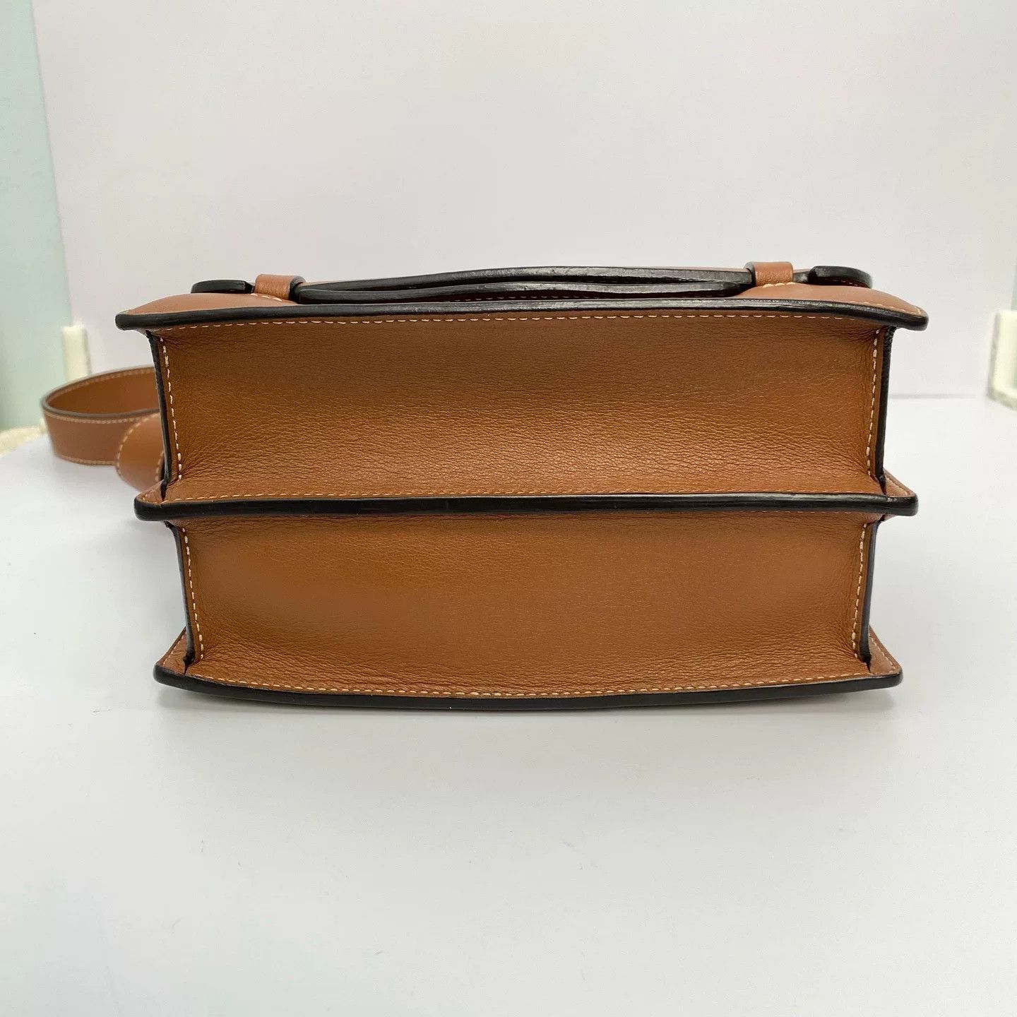 Moynat Pre-loved Bag Very good condition Size ONE SIZE - 5 Thumbnail