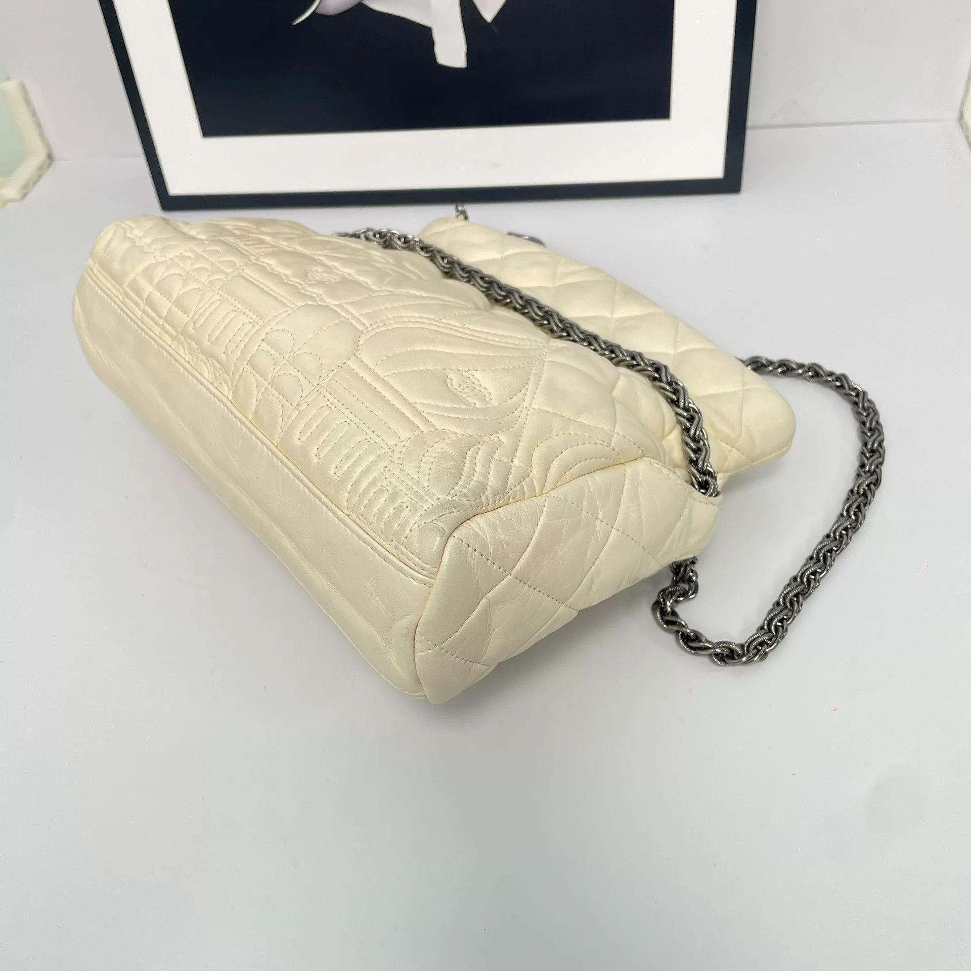 Chanel Pre-loved Bag Very good condition Size ONE SIZE - 6 Thumbnail