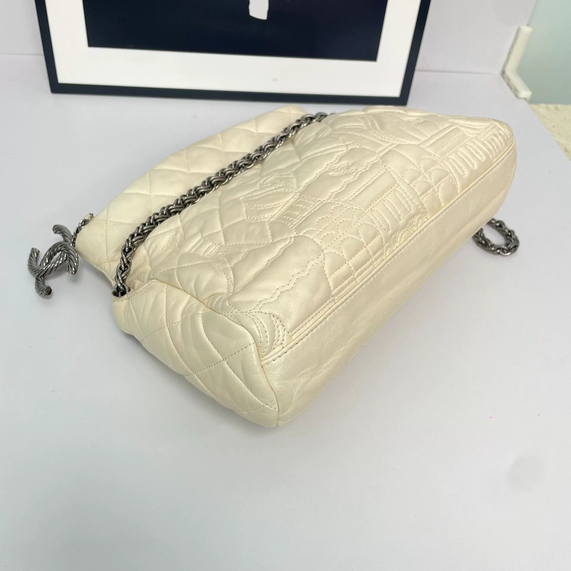Chanel Pre-loved Bag Very good condition Size ONE SIZE - 7 Thumbnail