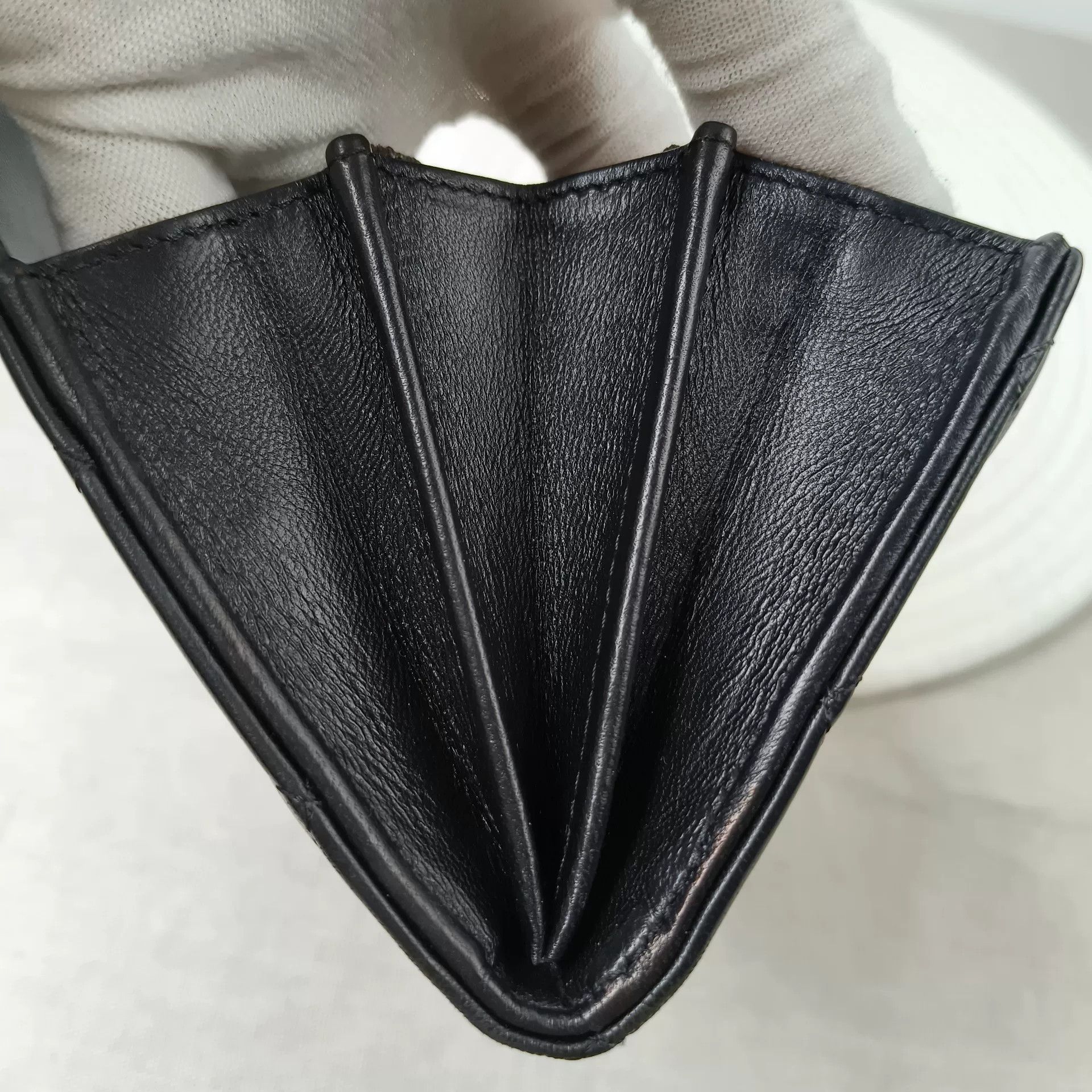 Chanel Pre-loved Bag Very good condition Size ONE SIZE - 5 Thumbnail