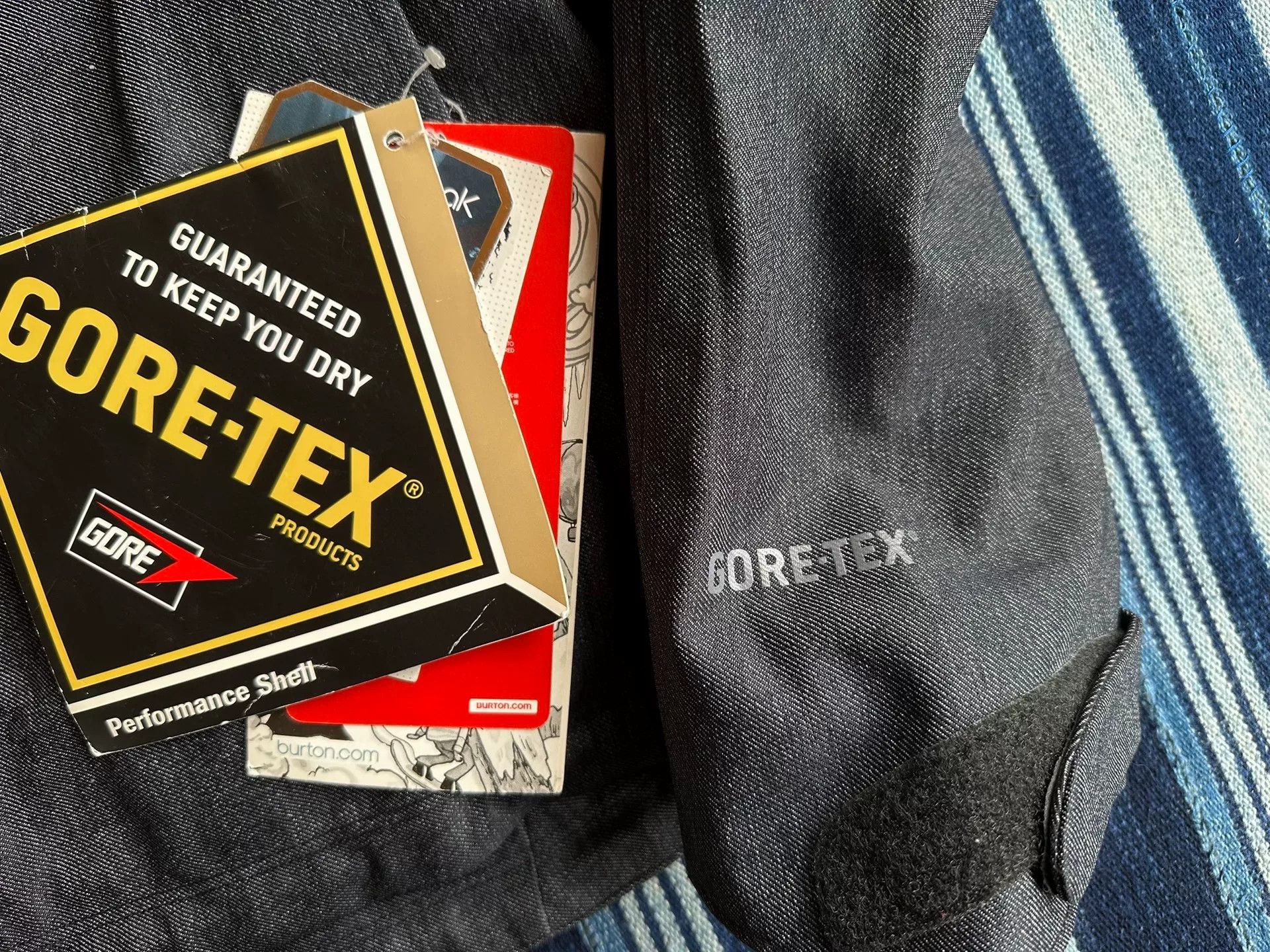 Burton Burton AK 2L Summit GORE-TEX Jacket Size M / US 6-8 / IT 42-44 - 6 Thumbnail