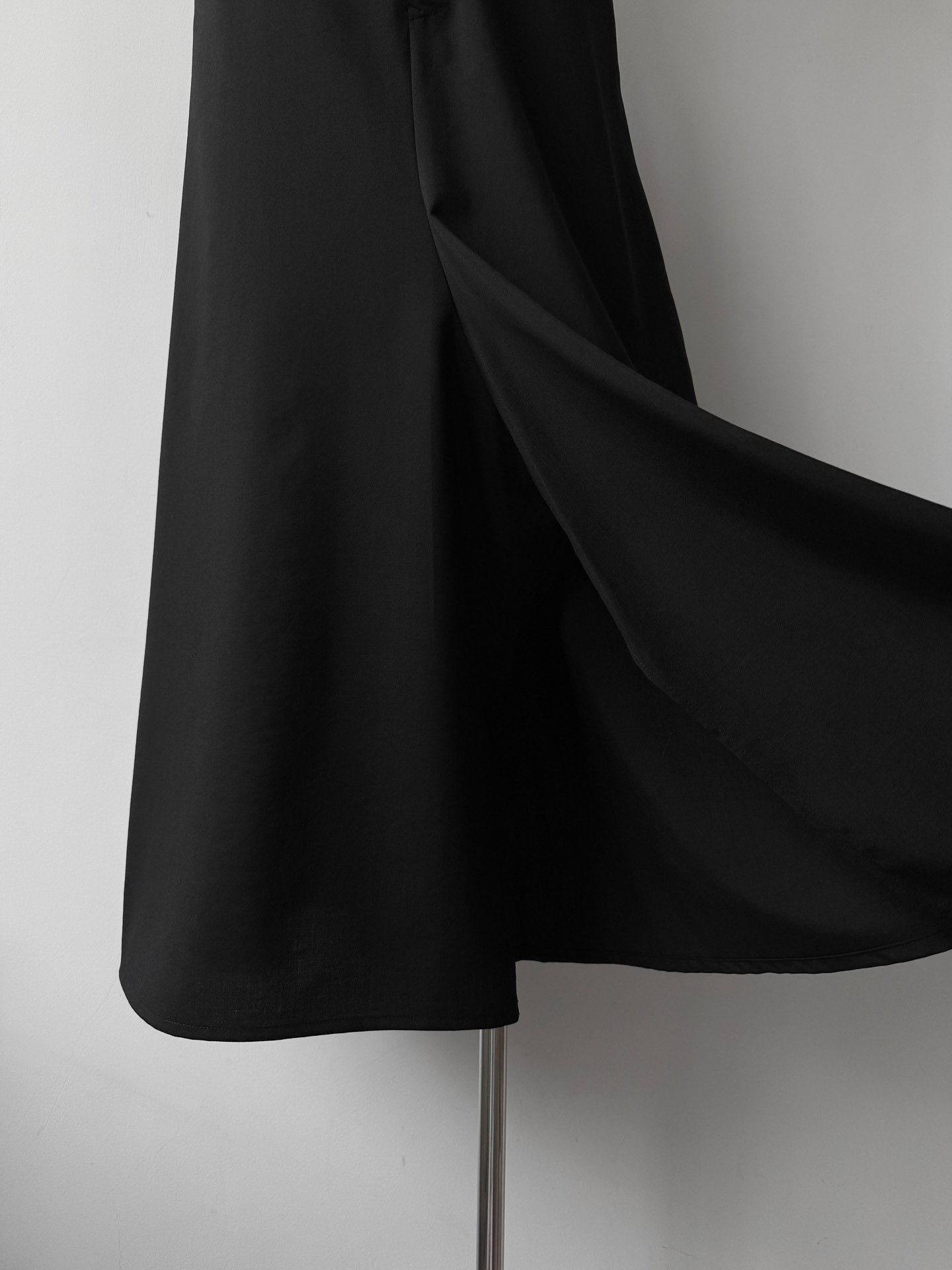 Yohji Yamamoto Yohji Yamamoto Noir 02AW Asymmetric Skirt Pants Size 38" / US 16 / IT 52 - 4 Thumbnail